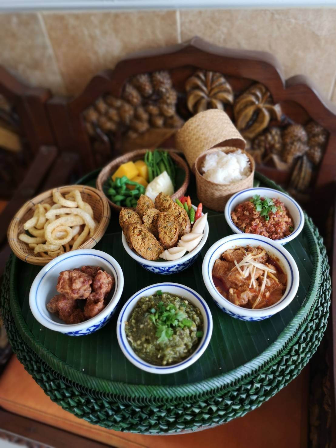 เฮือนขันโตก ขนมจีน บ้านน้ำพริก, Mira Cuisine, ถึงเจียงใหม่ คิทเช่น อาหารเหนือ, สบันงา, คุ้มขันโตก, ลำแต๊ๆ, หอมป้อมหอมเป, บ้านขันโตกฮาลาล