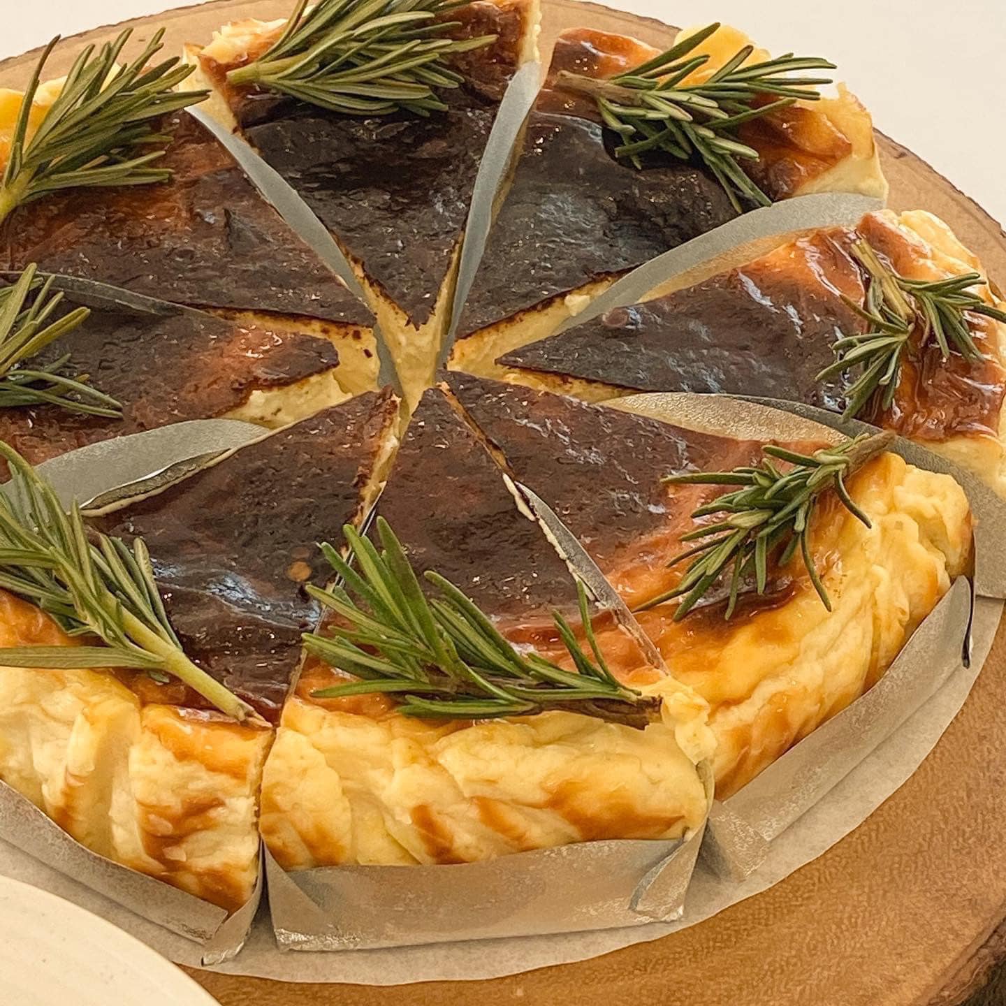 Autumn haus, YOJU Cafe, Lemon Me Farm, STARTCafé, Lot no.8 cafe, 23 cafe and bistro, STAY WITH TREE cafe, April Flavors cafe, Destiny cafe', บ้านปายนา, DUBUA CAFE, House of Chandra - เสน่ห์จันทน์ , 11 Elephant Dessert Cafe, Hangar Cafe', Merce Cafe & Restaurant, Ton Khao Terrace, O2 Kaffee & Bistro, Pomelo Cafe, Little tree, Chinu Coffee