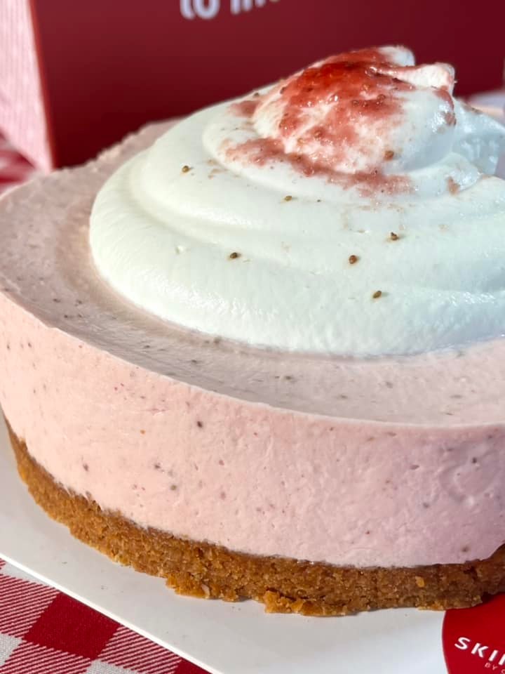 Skinnylicious, KetoConnect Cafe, Lowcarbbyfatchickencurrypuff , Yellow Spoon Pastry, Mama Som's Cake, I Cake Healthy, Vegan Bakery Bangkok, Scoma's