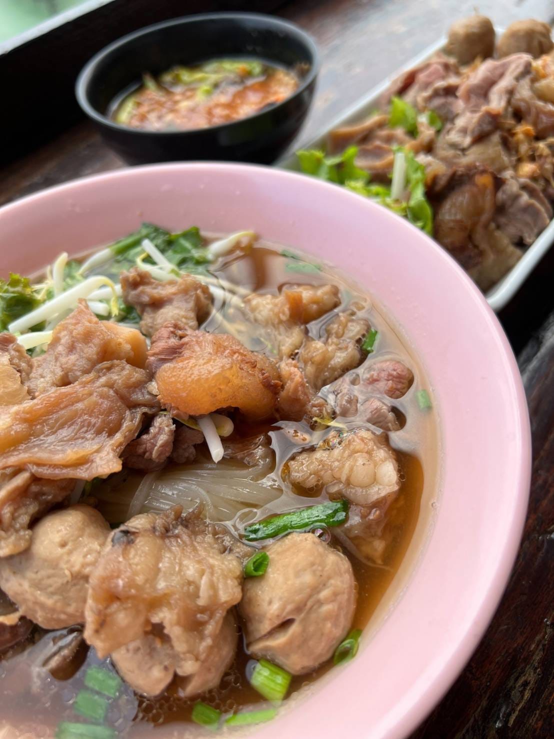 Rhapsody, บ้านส้มตำเมลดา พระนั่งเกล้า, โรงน้ำชา 90', Totoya, จุ่มจุ่ม อีสาน-ชาบู บุฟเฟ่ต์