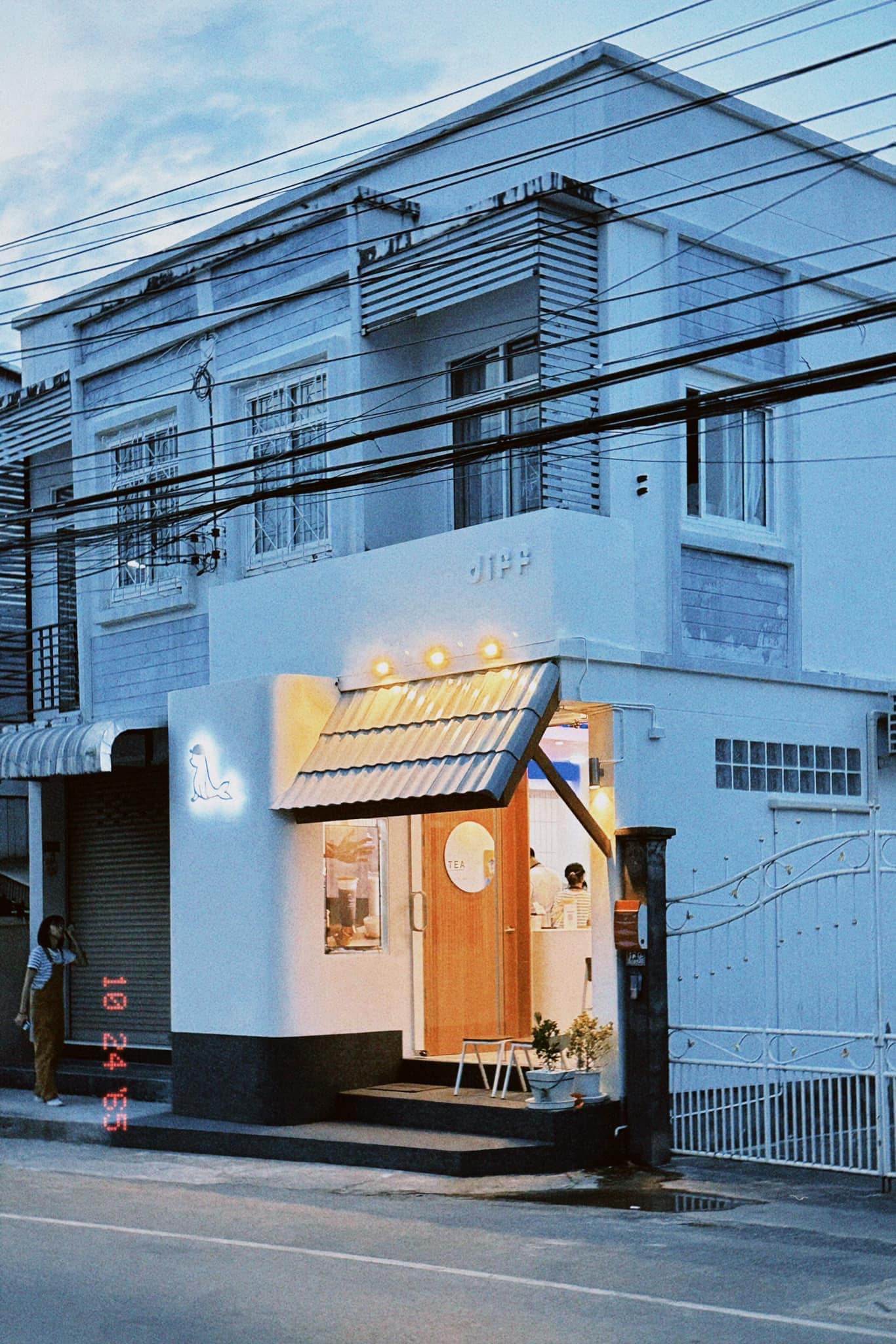 Simple Things, Mindset Cafe, GIVEANDTAKE Cafe House, เถียงนา Coffee and Bakery Farm, TARA Kaffee&amp;Patisserie', Mood Cafe, View doi Coffee Home, One Day One Cafe', สวนพร้าว คาเฟ่, A Little Craft Cafe, Braverly, สวนป่าตากา คาเฟ่, SOON CAFE, Ava Cafe’, Charfinn cafe’, PlumucH, Harmonica 2, River Bar Cafe, Chavee Cafe, TonTong Cafe, สวนเหนือกาแฟ, Diff desofto, สายหวานคาเฟ่, Kyoto Shi Cafe, DRIP GAN, Move on - มูฟออน