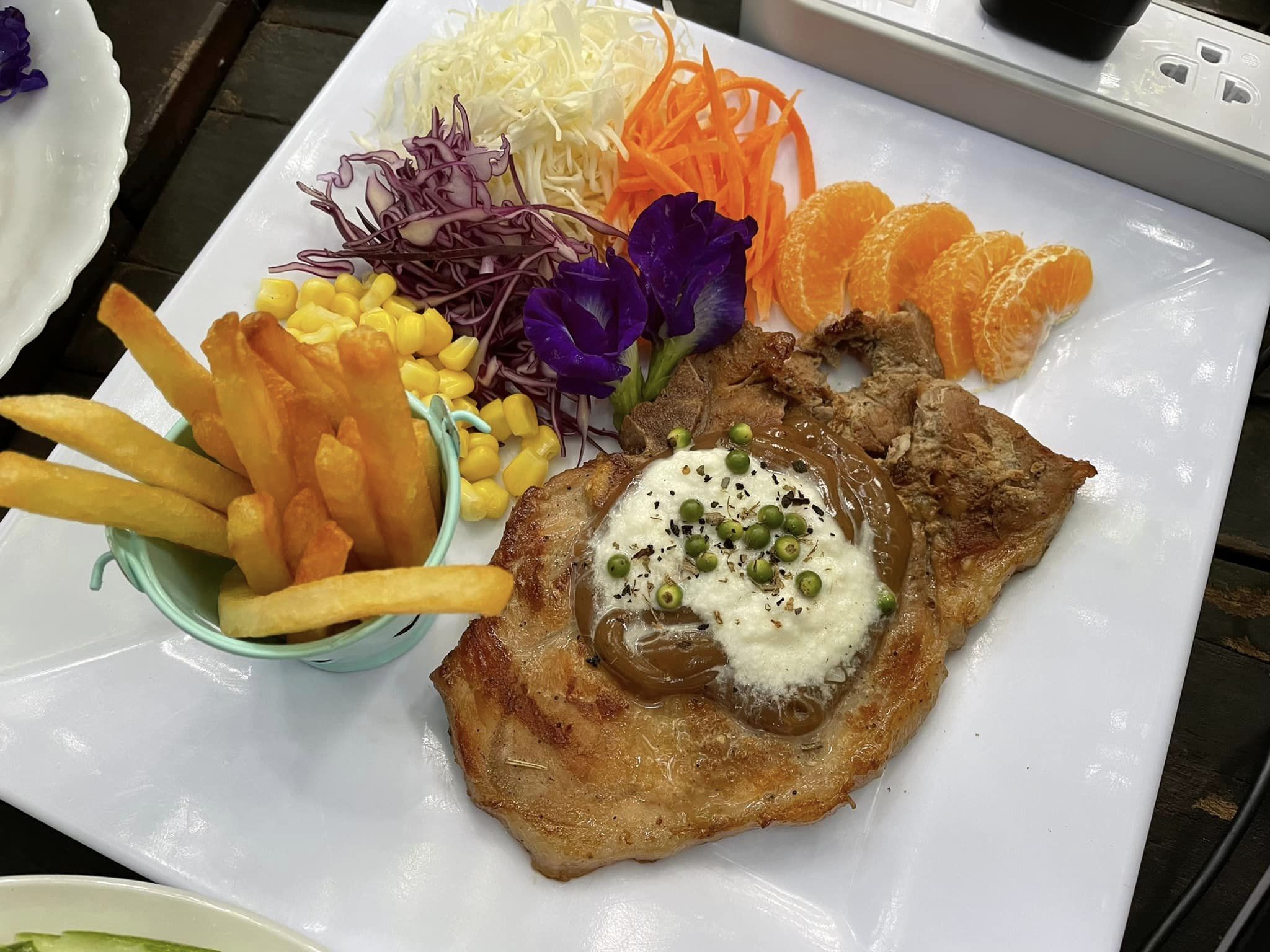 Simple Things, Mindset Cafe, GIVEANDTAKE Cafe House, เถียงนา Coffee and Bakery Farm, TARA Kaffee&amp;Patisserie', Mood Cafe, View doi Coffee Home, One Day One Cafe', สวนพร้าว คาเฟ่, A Little Craft Cafe, Braverly, สวนป่าตากา คาเฟ่, SOON CAFE, Ava Cafe’, Charfinn cafe’, PlumucH, Harmonica 2, River Bar Cafe, Chavee Cafe, TonTong Cafe, สวนเหนือกาแฟ, Diff desofto, สายหวานคาเฟ่, Kyoto Shi Cafe, DRIP GAN, Move on - มูฟออน