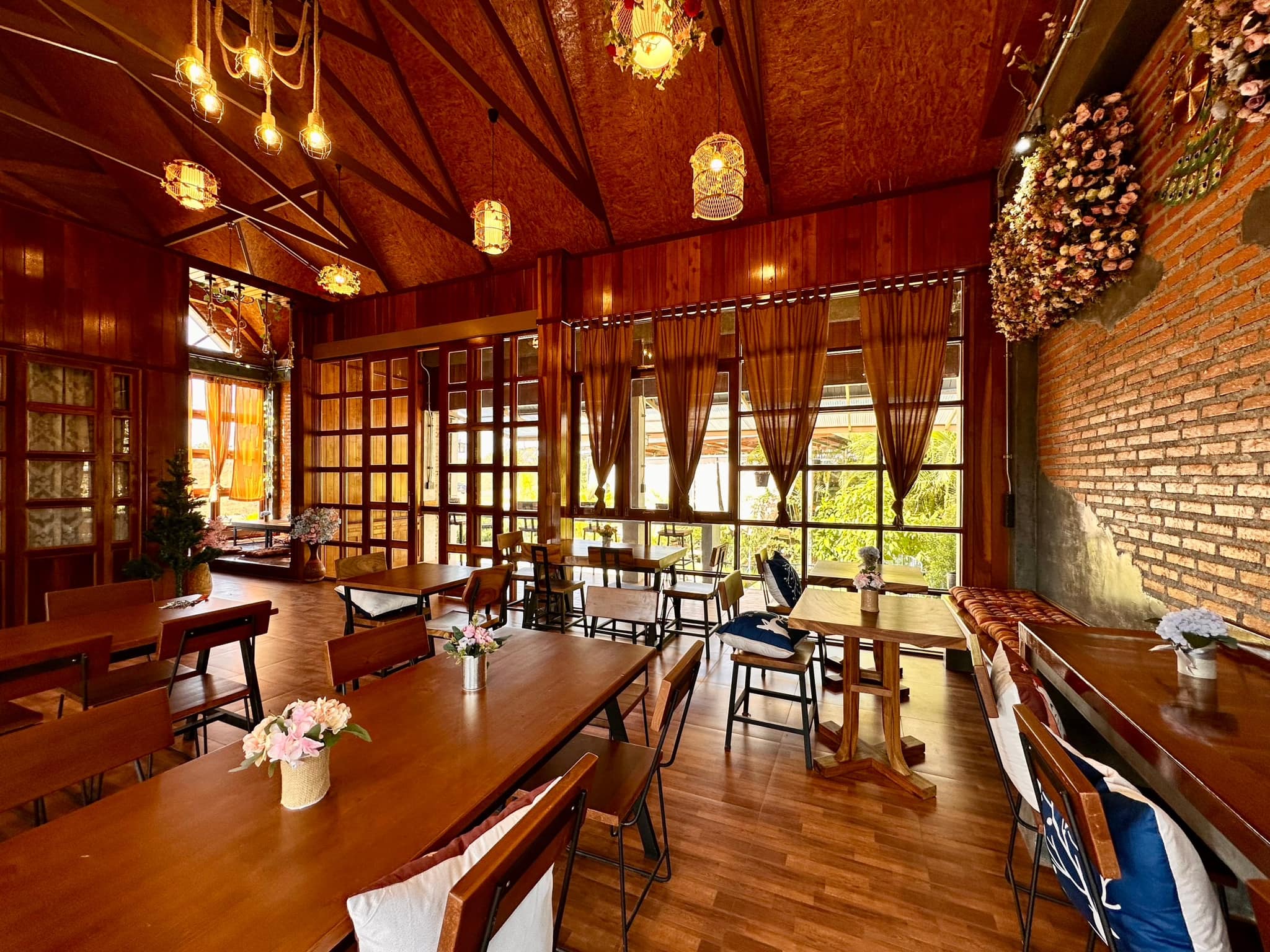 Simple Things, Mindset Cafe, GIVEANDTAKE Cafe House, เถียงนา Coffee and Bakery Farm, TARA Kaffee&amp;Patisserie', Mood Cafe, View doi Coffee Home, One Day One Cafe', สวนพร้าว คาเฟ่, A Little Craft Cafe, Braverly, สวนป่าตากา คาเฟ่, SOON CAFE, Ava Cafe’, Charfinn cafe’, PlumucH, Harmonica 2, River Bar Cafe, Chavee Cafe, TonTong Cafe, สวนเหนือกาแฟ, Diff desofto, สายหวานคาเฟ่, Kyoto Shi Cafe, DRIP GAN, Move on - มูฟออน