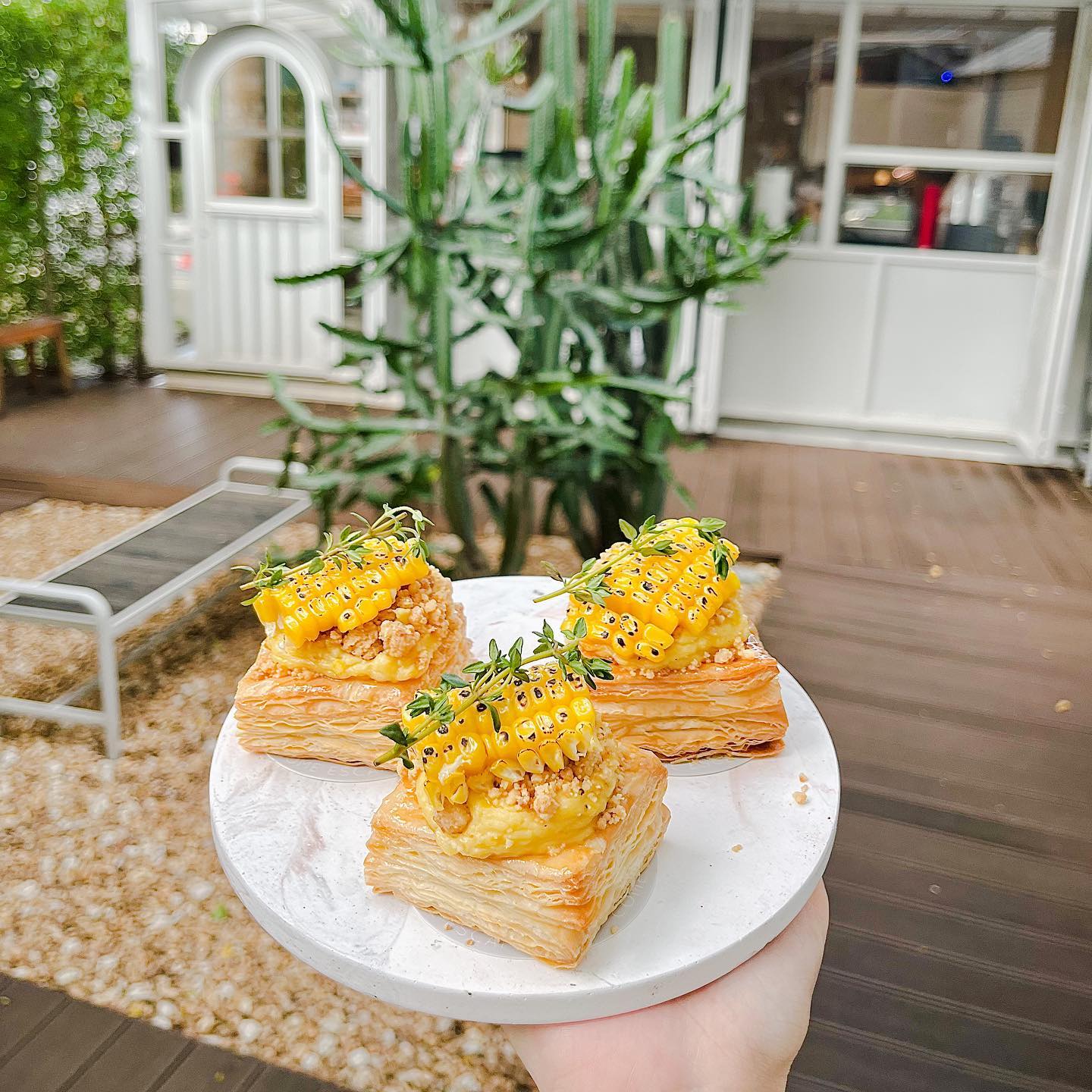 DULCE Casa de Pan, COME escape cafe, Iriscoffee, ปนิษ, Baan Orpor, Loading Caffeine, Little Hideout, Real Cafe, Simple Day Gelato, Cafe' Precious Space Time