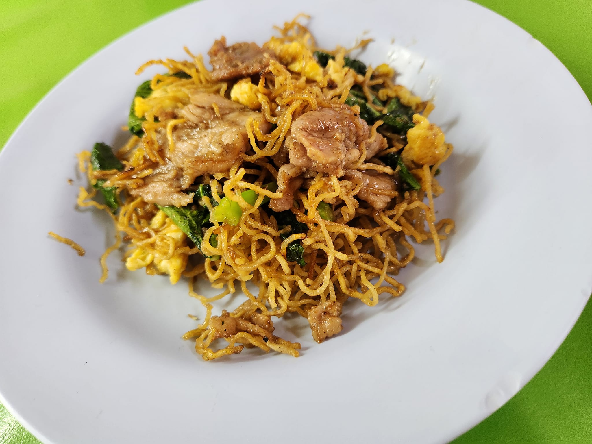 ก๋วยเตี๋ยวลูกชิ้นปลาเจ๊ปุ๊ย ห้าแยกพลับพลาชัย, ข้าวต้มแห้งคุณนิด สาขา เยาวราช X ก๋วยเตี๋ยวลูกชิ้นปลาเจ๊ส้ม, ลักตี๋ "六弟" บะหมี่เกี๊ยวทะเล เยาวราช, ห้องอาหารพูนเลิศ(เหลาะงาทิ้น)ข้าวหน้าไก่ห้าแยก, ข้าวต้มปลาตรอกถั่วงอก, ไก่บ้านพริกไทยดำ ห้าแยกพลับพลาไชย, ร้านอาหารครัวดอกไม้ขาว, ร้านไชยพราหมณ์ Made with Heart, ราดหน้า ท่ง ฮั่ว เฮง "เฮียตั๋ง", ข้าวต้มปลา by อุษณีย์, ตุ้ยนุ้ยอีทเทอรี่