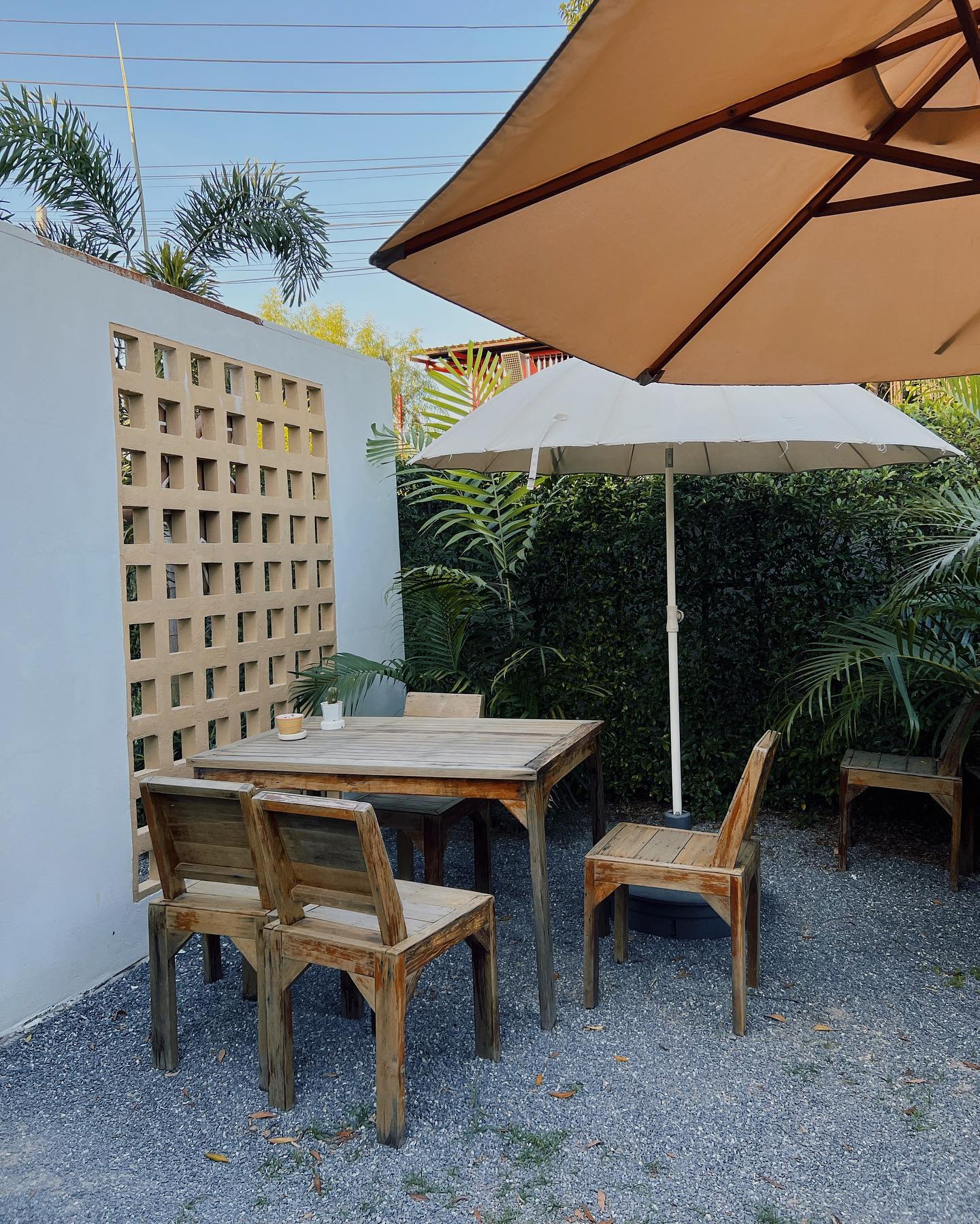 DULCE Casa de Pan, COME escape cafe, Iriscoffee, ปนิษ, Baan Orpor, Loading Caffeine, Little Hideout, Real Cafe, Simple Day Gelato, Cafe' Precious Space Time