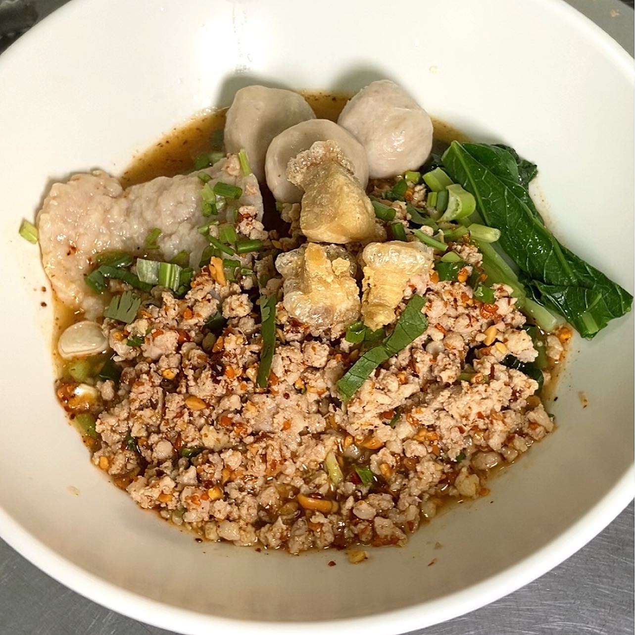 ติ๋มเกี๊ยวยักษ์, แกงกระหรี่คุณมาลี, Hongkong Dimsum, เหอ เฉิน ฟง, ข้าวขาหมูนายอุ๊ , เกี้ยมอี๋โบราณเจ๊ชุง, ขนมบั๊วเกี้ยไหหลำโบราณ, ข้าวขาหมูเฮียโอว, บะหมี่จับกัง เยาวราช, ก๋วยเตี๋ยวเป็ดนายเมา, ราดหน้า ท่ง ฮั่ว เฮง "เฮียตั๋ง", JAO.UN - 早安, ตี๋หยกกาแฟโบราณ, Lhong Tou Cafe, ZONG TER - 松德