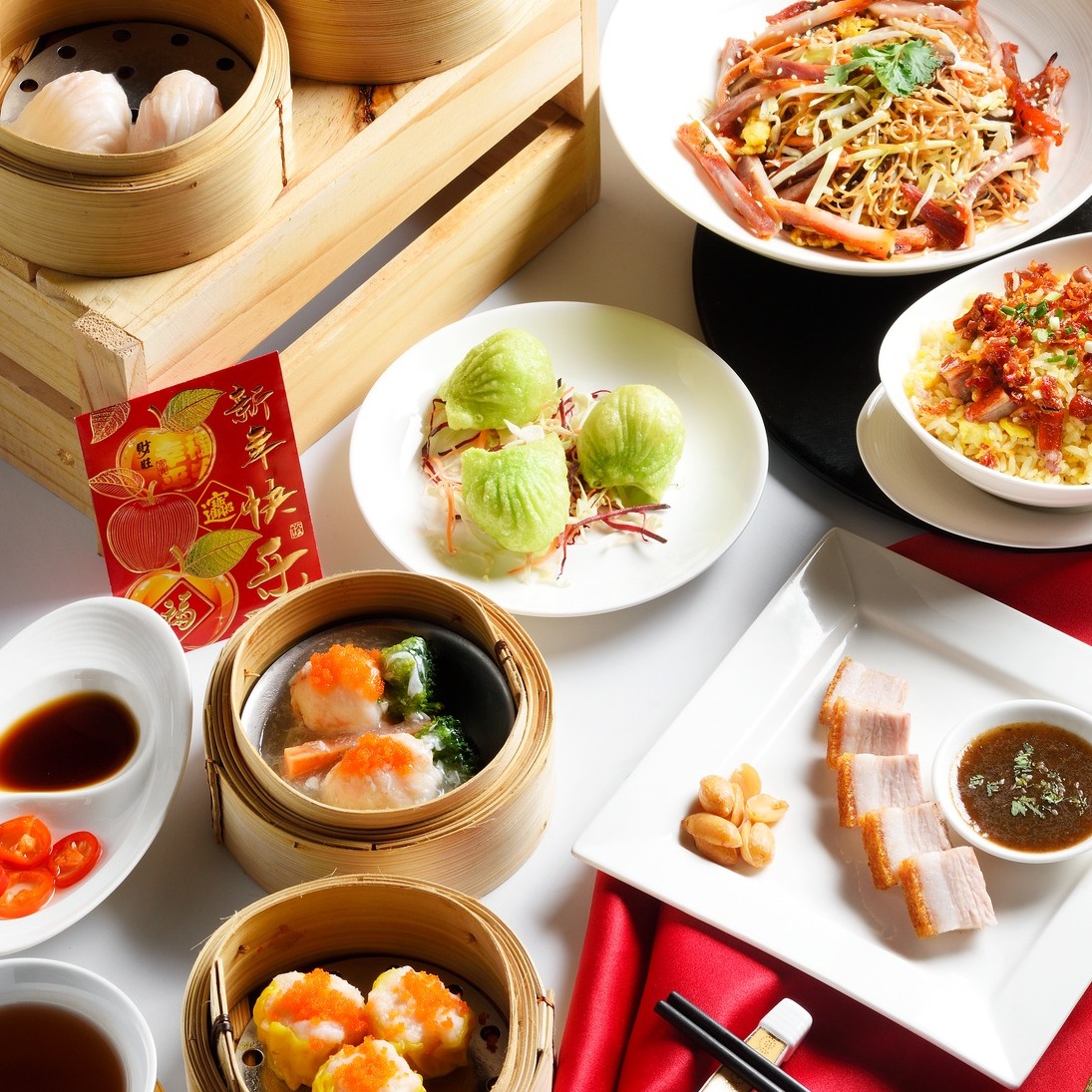 Bai Yun Chinese Restaurant, Banyan Tree Bangkok, เดอะมัลเบอร์รี ไชนีส คูซีน, The Berkeley Hotel Pratunam, ภัตตาคารจีนอีสต์โอเชี่ยน, SC Park Hotel, Fei Ya, ห้องอาหารจีน หลิว, Conrad Bangkok, LIN-FA Chinese Restaurant