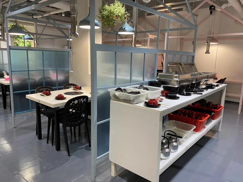 Baan suki, Y.O.U หมูกระทะ, JJANG restaurant and BBQ, ฮ่องเต้ สุกี้-ปิ้งย่าง บุฟเฟ่ต์, สุกี้ตี๋น้อย, สาขาเลียบด่วนเอกมัยรามอินทรา, BestBeef, ปิ้ง-ย่างเทวดา, Happy Suki, 18 มงกุฎ สุกี้-ชาบู, สุกี้ดารา, อร่อยติ่มซำ สุกี้สไตล์ฮ่องกง