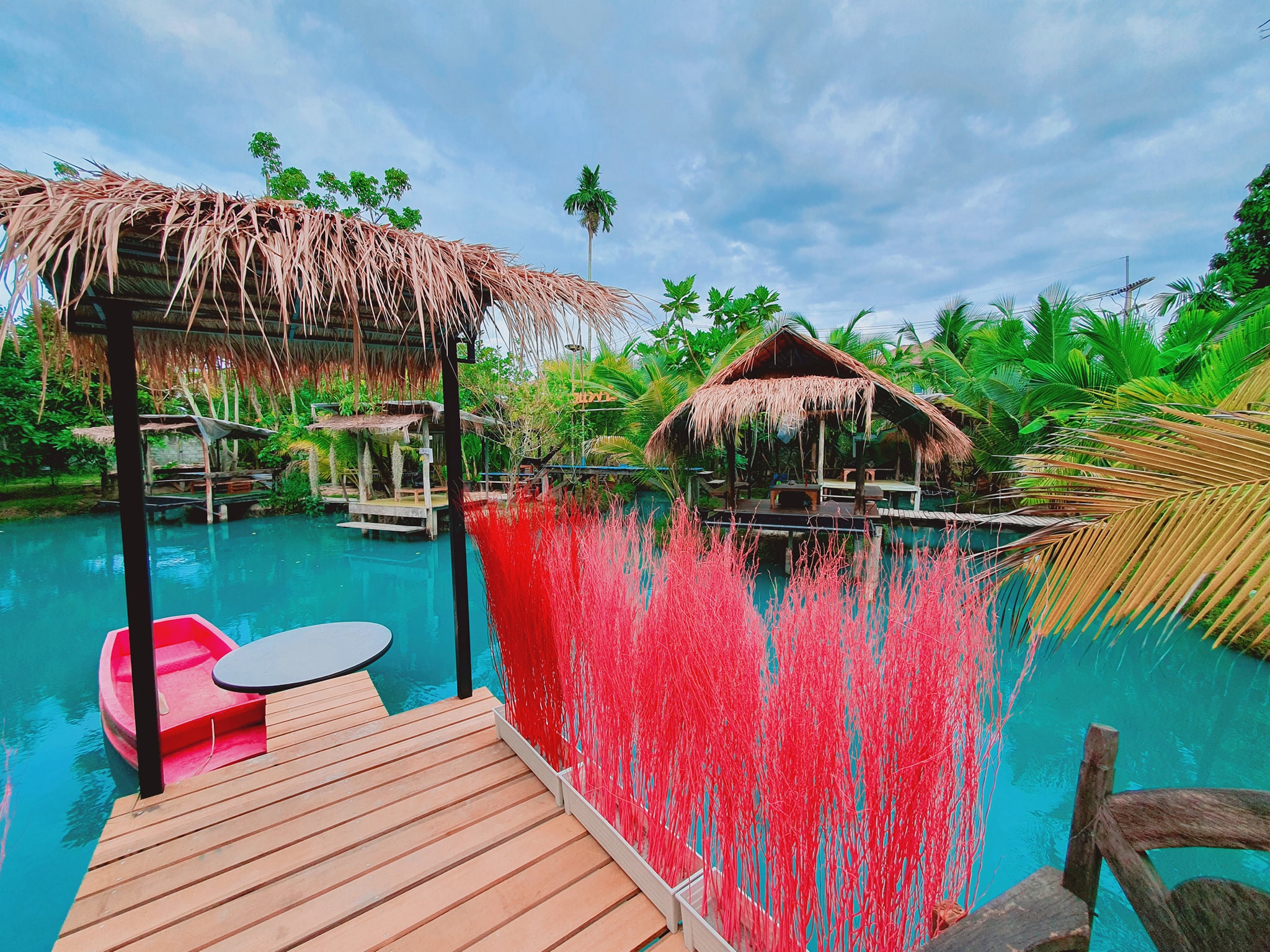 CURVE, STIRR Coffee, Haus Coffee and Space, SeaSeoul cafe, 1degreesnorth, Kongkang Kafe, กาเเฟริมน้ำ บ้านชูใจ, สวนก๋ง, กาแฟบ้านทวด, COFFEE BEACH, Jump at Sea, Whitebeam coffee &amp; eatery