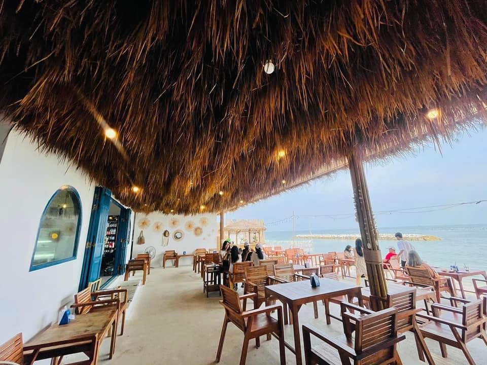 CURVE, STIRR Coffee, Haus Coffee and Space, SeaSeoul cafe, 1degreesnorth, Kongkang Kafe, กาเเฟริมน้ำ บ้านชูใจ, สวนก๋ง, กาแฟบ้านทวด, COFFEE BEACH, Jump at Sea, Whitebeam coffee &amp; eatery