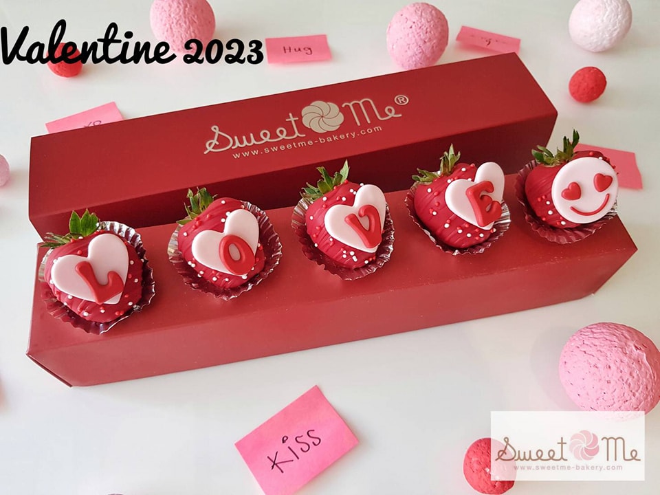 HOLIDAY PASTRY, The Rolling Pinn, Bake De Fleur, Sweet Me Bakery, PAUL Thailand, Radi, TWG Tea Salon, Cafe de Tu