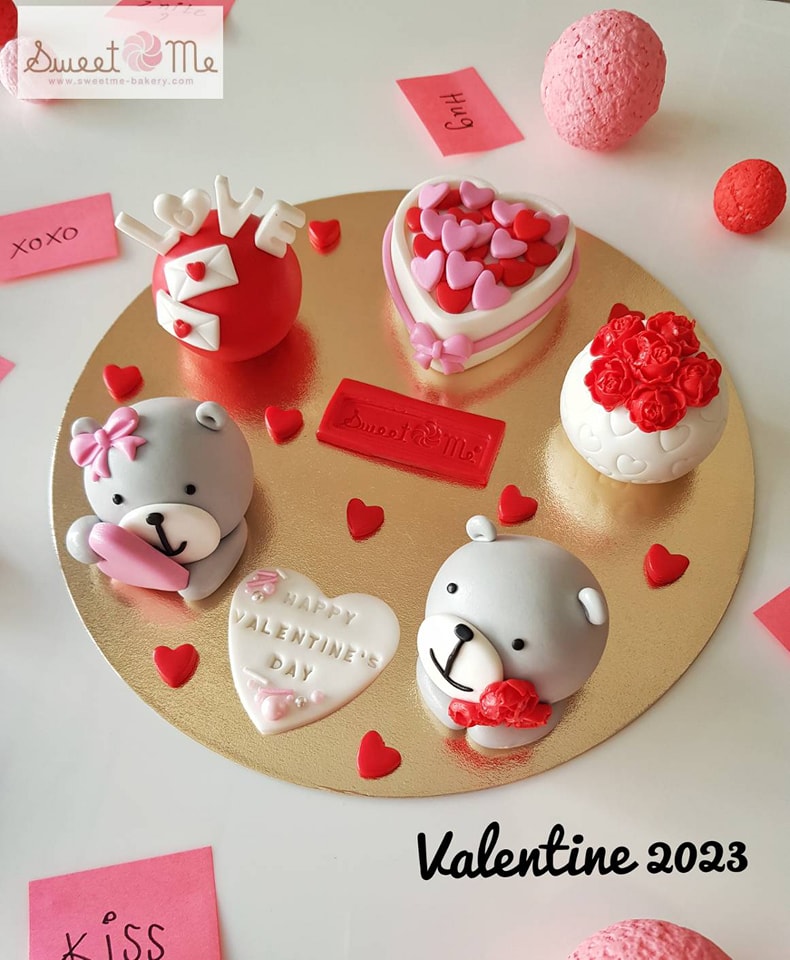 HOLIDAY PASTRY, The Rolling Pinn, Bake De Fleur, Sweet Me Bakery, PAUL Thailand, Radi, TWG Tea Salon, Cafe de Tu