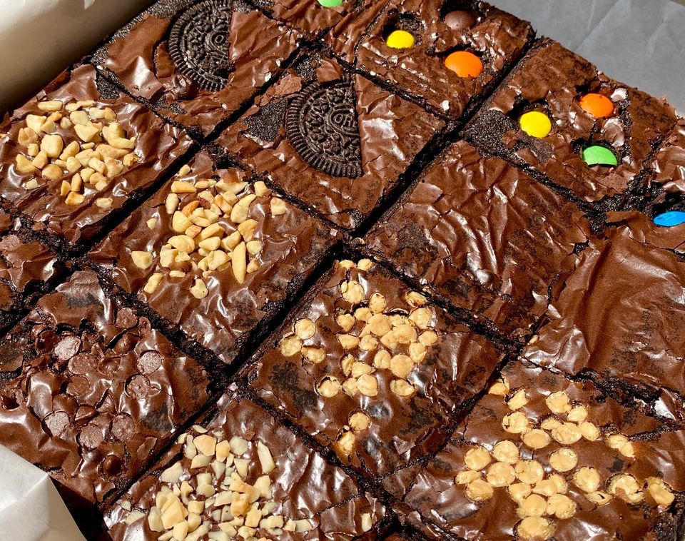 Perfect Bakery, ปลาวี่ ดีเสิร์ท คาเฟ่, A&amp;T Brownie, Memorize Brownie, Black Futon, The Brownies, Only Brownie, Brett___Bake, นัทเบเกอรี่ พิษณุโลก : NUT Bakery