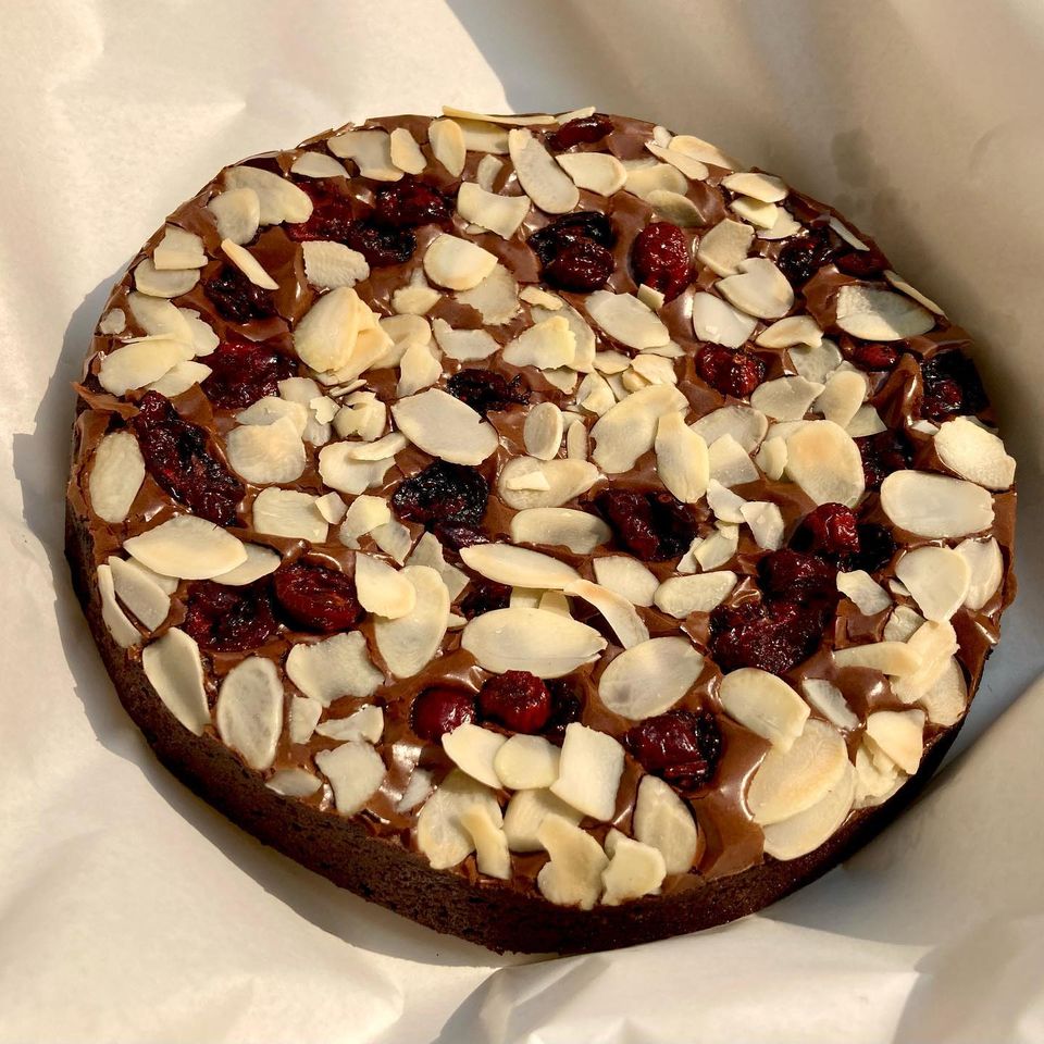 Perfect Bakery, ปลาวี่ ดีเสิร์ท คาเฟ่, A&amp;T Brownie, Memorize Brownie, Black Futon, The Brownies, Only Brownie, Brett___Bake, นัทเบเกอรี่ พิษณุโลก : NUT Bakery