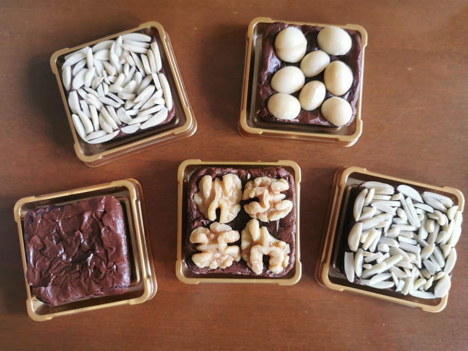 Perfect Bakery, ปลาวี่ ดีเสิร์ท คาเฟ่, A&amp;T Brownie, Memorize Brownie, Black Futon, The Brownies, Only Brownie, Brett___Bake, นัทเบเกอรี่ พิษณุโลก : NUT Bakery