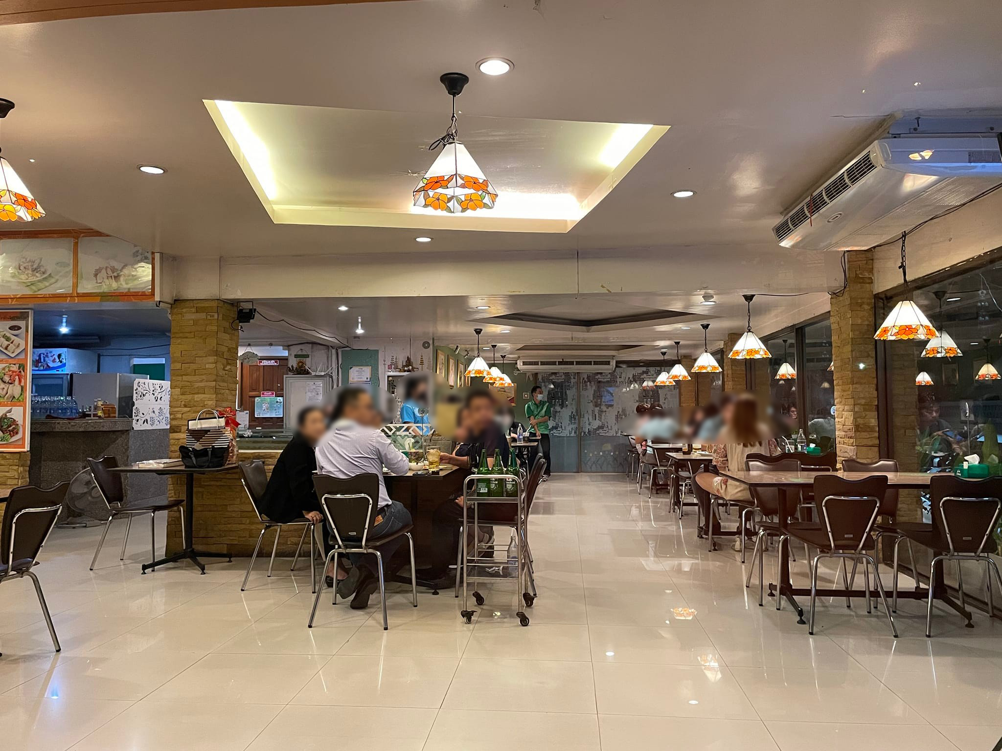 อิ่มเอิบแหนมเนือง, แอมเฮือง อาหารเวียตนาม, M.J. แหนมเนือง หนองคาย พลับพลาชัย, Arunee Cuisine, เชิญตะวัน, คำม่วน แหนมเนือง, สาขาหทัยราษฏร์, บ้านเวียดนาม คลอง4, Winner House, Pho Van, พี่หยองแหนมเนือง, วิลลี่แหนมเนือง Delivery, So Saigon เมืองทองธานี, กรีน แหนมเนือง, Saigon Recipe, Eat Viet, ครัวเมืองเว้ ลาว-ญวน, แหนมเนืองลับแล, แหนมเนืองคุณอ้อ, ลองดู, SAIGON VIETNAMESE RESTAURANT, โรงแรม ASIA HOTEL, VT แหนมเนือง, สาขาพระราม9, MJ แหนมเนืองอาหารเวียดนาม-อีสาน ทวีวัฒนา, ยัมมี่ แหนมเนือง เซ็นจูรี่ อ่อนนุช, Thuyền, แหนมเนืองนายช่าง Delivery