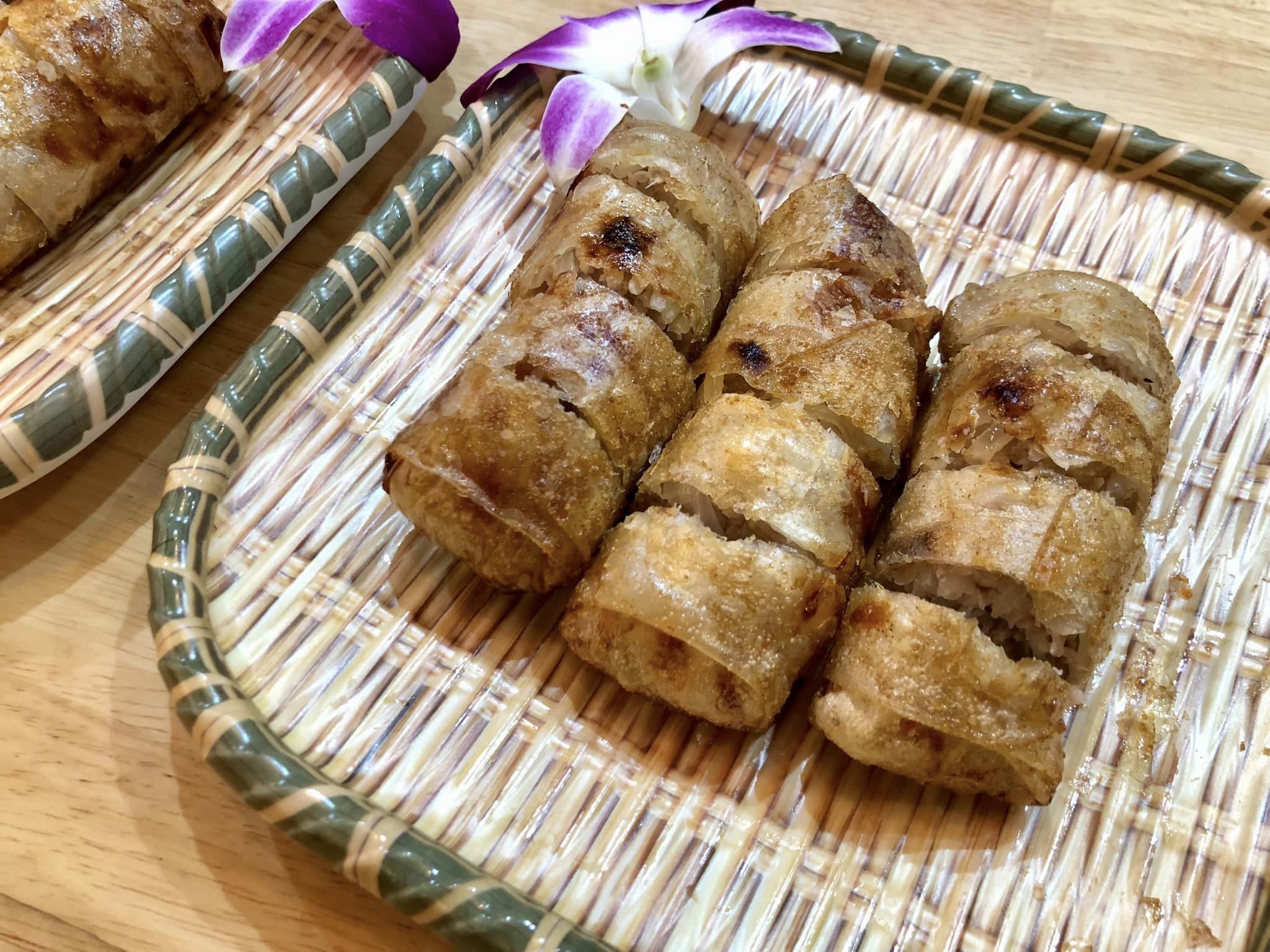 อิ่มเอิบแหนมเนือง, แอมเฮือง อาหารเวียตนาม, M.J. แหนมเนือง หนองคาย พลับพลาชัย, Arunee Cuisine, เชิญตะวัน, คำม่วน แหนมเนือง, สาขาหทัยราษฏร์, บ้านเวียดนาม คลอง4, Winner House, Pho Van, พี่หยองแหนมเนือง, วิลลี่แหนมเนือง Delivery, So Saigon เมืองทองธานี, กรีน แหนมเนือง, Saigon Recipe, Eat Viet, ครัวเมืองเว้ ลาว-ญวน, แหนมเนืองลับแล, แหนมเนืองคุณอ้อ, ลองดู, SAIGON VIETNAMESE RESTAURANT, โรงแรม ASIA HOTEL, VT แหนมเนือง, สาขาพระราม9, MJ แหนมเนืองอาหารเวียดนาม-อีสาน ทวีวัฒนา, ยัมมี่ แหนมเนือง เซ็นจูรี่ อ่อนนุช, Thuyền, แหนมเนืองนายช่าง Delivery