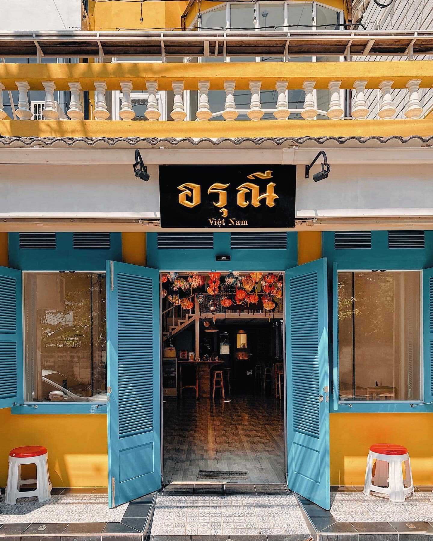 อิ่มเอิบแหนมเนือง, แอมเฮือง อาหารเวียตนาม, M.J. แหนมเนือง หนองคาย พลับพลาชัย, Arunee Cuisine, เชิญตะวัน, คำม่วน แหนมเนือง, สาขาหทัยราษฏร์, บ้านเวียดนาม คลอง4, Winner House, Pho Van, พี่หยองแหนมเนือง, วิลลี่แหนมเนือง Delivery, So Saigon เมืองทองธานี, กรีน แหนมเนือง, Saigon Recipe, Eat Viet, ครัวเมืองเว้ ลาว-ญวน, แหนมเนืองลับแล, แหนมเนืองคุณอ้อ, ลองดู, SAIGON VIETNAMESE RESTAURANT, โรงแรม ASIA HOTEL, VT แหนมเนือง, สาขาพระราม9, MJ แหนมเนืองอาหารเวียดนาม-อีสาน ทวีวัฒนา, ยัมมี่ แหนมเนือง เซ็นจูรี่ อ่อนนุช, Thuyền, แหนมเนืองนายช่าง Delivery