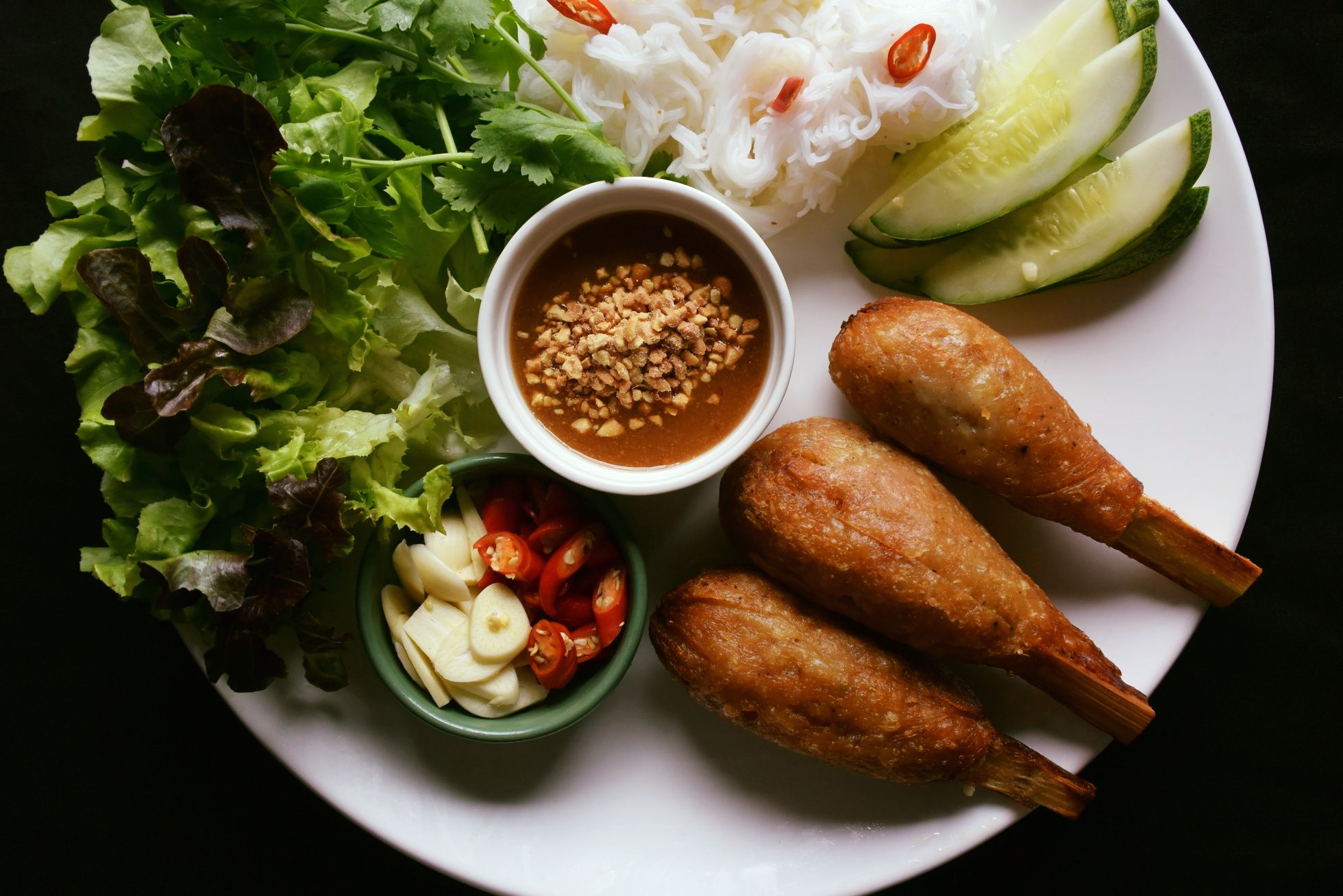 อิ่มเอิบแหนมเนือง, แอมเฮือง อาหารเวียตนาม, M.J. แหนมเนือง หนองคาย พลับพลาชัย, Arunee Cuisine, เชิญตะวัน, คำม่วน แหนมเนือง, สาขาหทัยราษฏร์, บ้านเวียดนาม คลอง4, Winner House, Pho Van, พี่หยองแหนมเนือง, วิลลี่แหนมเนือง Delivery, So Saigon เมืองทองธานี, กรีน แหนมเนือง, Saigon Recipe, Eat Viet, ครัวเมืองเว้ ลาว-ญวน, แหนมเนืองลับแล, แหนมเนืองคุณอ้อ, ลองดู, SAIGON VIETNAMESE RESTAURANT, โรงแรม ASIA HOTEL, VT แหนมเนือง, สาขาพระราม9, MJ แหนมเนืองอาหารเวียดนาม-อีสาน ทวีวัฒนา, ยัมมี่ แหนมเนือง เซ็นจูรี่ อ่อนนุช, Thuyền, แหนมเนืองนายช่าง Delivery