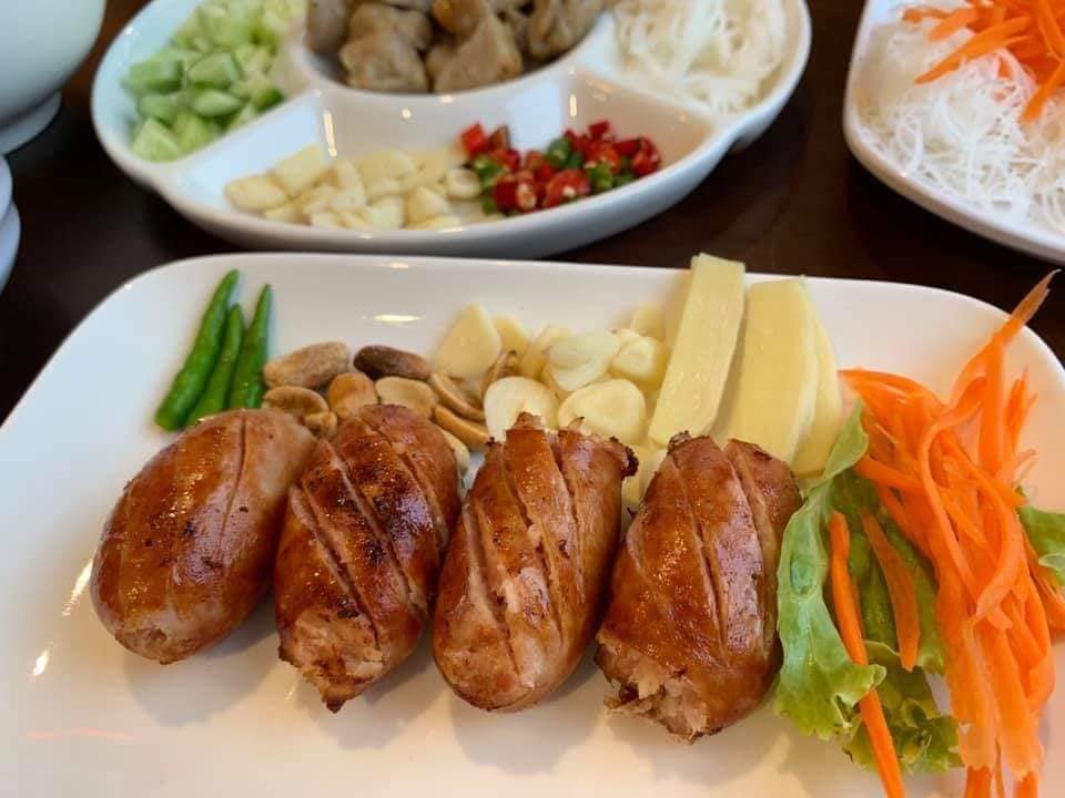 อิ่มเอิบแหนมเนือง, แอมเฮือง อาหารเวียตนาม, M.J. แหนมเนือง หนองคาย พลับพลาชัย, Arunee Cuisine, เชิญตะวัน, คำม่วน แหนมเนือง, สาขาหทัยราษฏร์, บ้านเวียดนาม คลอง4, Winner House, Pho Van, พี่หยองแหนมเนือง, วิลลี่แหนมเนือง Delivery, So Saigon เมืองทองธานี, กรีน แหนมเนือง, Saigon Recipe, Eat Viet, ครัวเมืองเว้ ลาว-ญวน, แหนมเนืองลับแล, แหนมเนืองคุณอ้อ, ลองดู, SAIGON VIETNAMESE RESTAURANT, โรงแรม ASIA HOTEL, VT แหนมเนือง, สาขาพระราม9, MJ แหนมเนืองอาหารเวียดนาม-อีสาน ทวีวัฒนา, ยัมมี่ แหนมเนือง เซ็นจูรี่ อ่อนนุช, Thuyền, แหนมเนืองนายช่าง Delivery