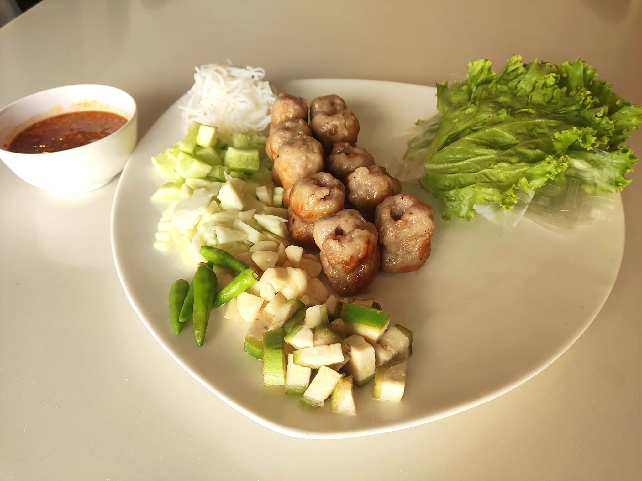 อิ่มเอิบแหนมเนือง, แอมเฮือง อาหารเวียตนาม, M.J. แหนมเนือง หนองคาย พลับพลาชัย, Arunee Cuisine, เชิญตะวัน, คำม่วน แหนมเนือง, สาขาหทัยราษฏร์, บ้านเวียดนาม คลอง4, Winner House, Pho Van, พี่หยองแหนมเนือง, วิลลี่แหนมเนือง Delivery, So Saigon เมืองทองธานี, กรีน แหนมเนือง, Saigon Recipe, Eat Viet, ครัวเมืองเว้ ลาว-ญวน, แหนมเนืองลับแล, แหนมเนืองคุณอ้อ, ลองดู, SAIGON VIETNAMESE RESTAURANT, โรงแรม ASIA HOTEL, VT แหนมเนือง, สาขาพระราม9, MJ แหนมเนืองอาหารเวียดนาม-อีสาน ทวีวัฒนา, ยัมมี่ แหนมเนือง เซ็นจูรี่ อ่อนนุช, Thuyền, แหนมเนืองนายช่าง Delivery