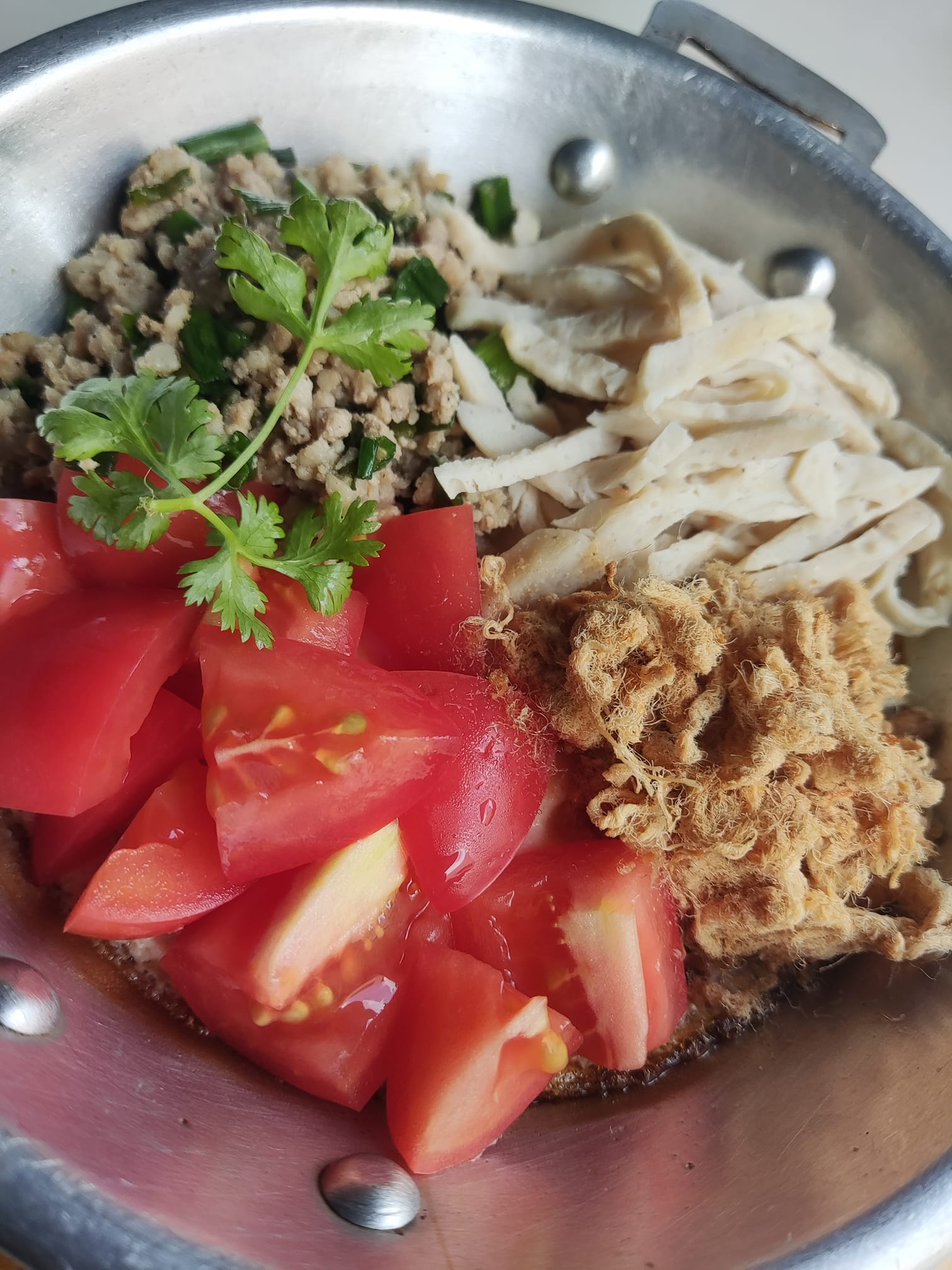 อิ่มเอิบแหนมเนือง, แอมเฮือง อาหารเวียตนาม, M.J. แหนมเนือง หนองคาย พลับพลาชัย, Arunee Cuisine, เชิญตะวัน, คำม่วน แหนมเนือง, สาขาหทัยราษฏร์, บ้านเวียดนาม คลอง4, Winner House, Pho Van, พี่หยองแหนมเนือง, วิลลี่แหนมเนือง Delivery, So Saigon เมืองทองธานี, กรีน แหนมเนือง, Saigon Recipe, Eat Viet, ครัวเมืองเว้ ลาว-ญวน, แหนมเนืองลับแล, แหนมเนืองคุณอ้อ, ลองดู, SAIGON VIETNAMESE RESTAURANT, โรงแรม ASIA HOTEL, VT แหนมเนือง, สาขาพระราม9, MJ แหนมเนืองอาหารเวียดนาม-อีสาน ทวีวัฒนา, ยัมมี่ แหนมเนือง เซ็นจูรี่ อ่อนนุช, Thuyền, แหนมเนืองนายช่าง Delivery