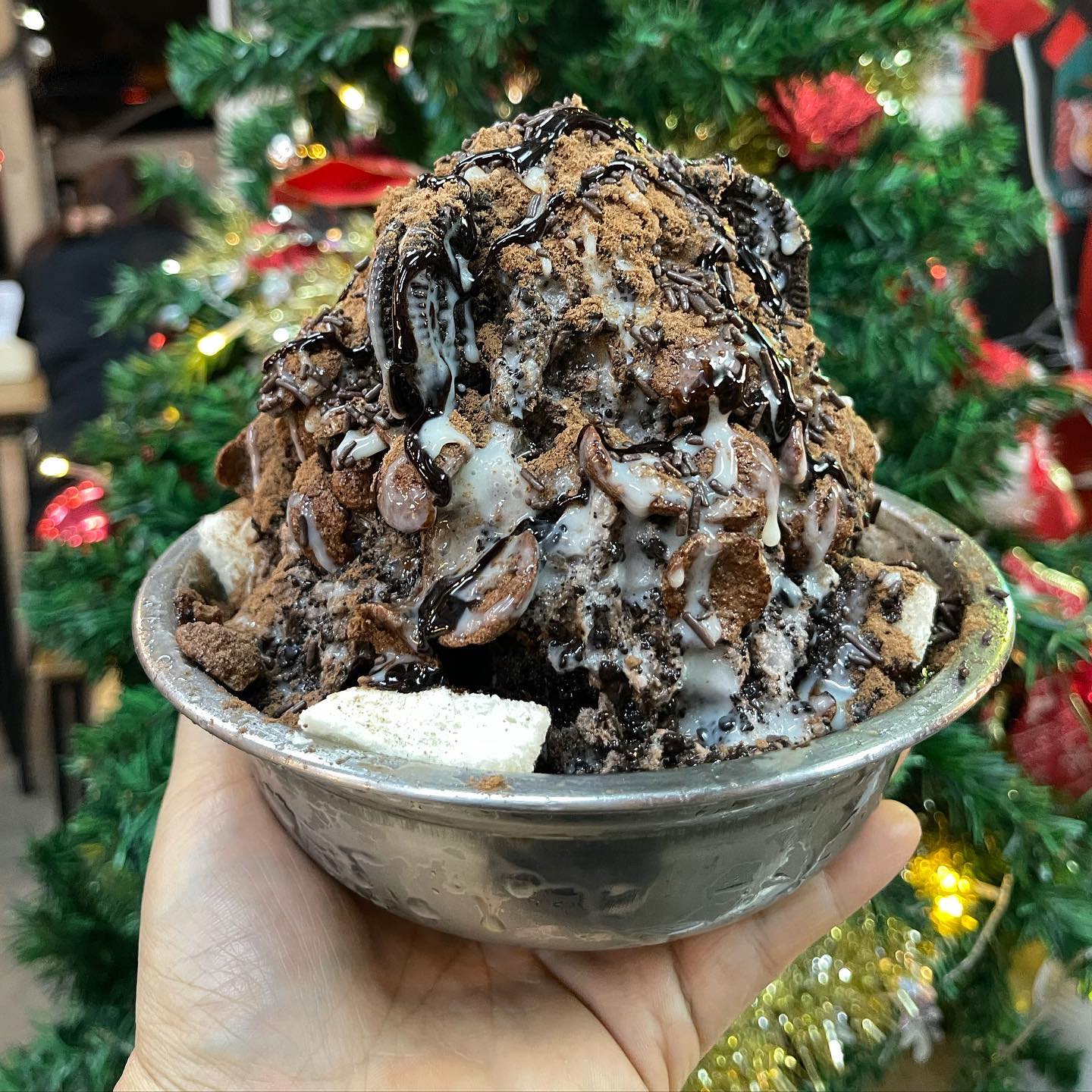 ไสใส, น้ำแข็งไสหว่าหวา, ANG BAO, สาขา Siam Square One, ชื่นใจ, เช็งซิมอี๊ , สาขาเสาชิงช้า, Sweettime, เฮงเฮงอี๊ โชคชัย 4 คุณแวว