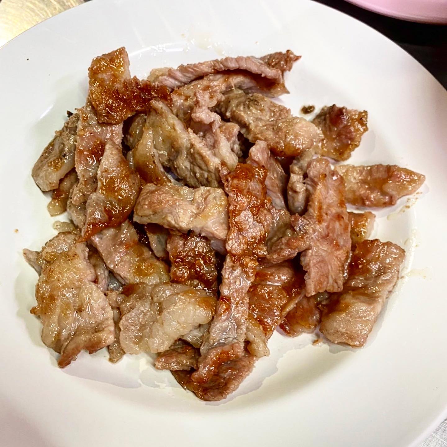 เจ๊โอว, กุยช่ายอาแปะเจ้าเก่า, มณีจ๋า ซีฟู้ด, ตุ้งแฉ่เตาถ่าน, เสน่ห์ ลาบก้อย, ต้าเสี่ยวหม่าล่า, อั่งเป่าหม่าล่าชาบู, ซ้งเป็ดพะโล้, สาขาสามย่าน, Engchuan Chufang, สมบูรณ์โภชนา, สาขาบรรทัดทอง, เอ๋ ซีฟู้ด, ทับทิม, พาข้าว-บรรทัดทอง, ก๋วยเตี๋ยวเอี่ยมน้อย, โจ๊กสามย่าน, สาขาบรรทัดทอง, เจ๊เกียง, เช็งซิมอี๊, สาขาสเตเดียมวัน, ลูกชิ้นปลาบรรทัดทอง, แหลกไม่แหลก, Kemuri, หมูสะเต๊ะ ซีอิ๊วดำ มิ้งโภชนา, ยำเจ้ศรี, น้ำเต้าหู้เจ๊วรรณ, ตั้งซุ่ยเฮงโภชนา, ปังเด็ด, สาขาบรรทัดทอง, ท่าน้ำนัว Thanamnua, บัวลอยปริญญา ลาวาไส้ทะลัก, รสดีเด็ด บ้านคุณนพ, Roddeeded BAAN KHUN NOP, ทวีโชคหมูกะทะ สาขา9 บรรทัดทอง