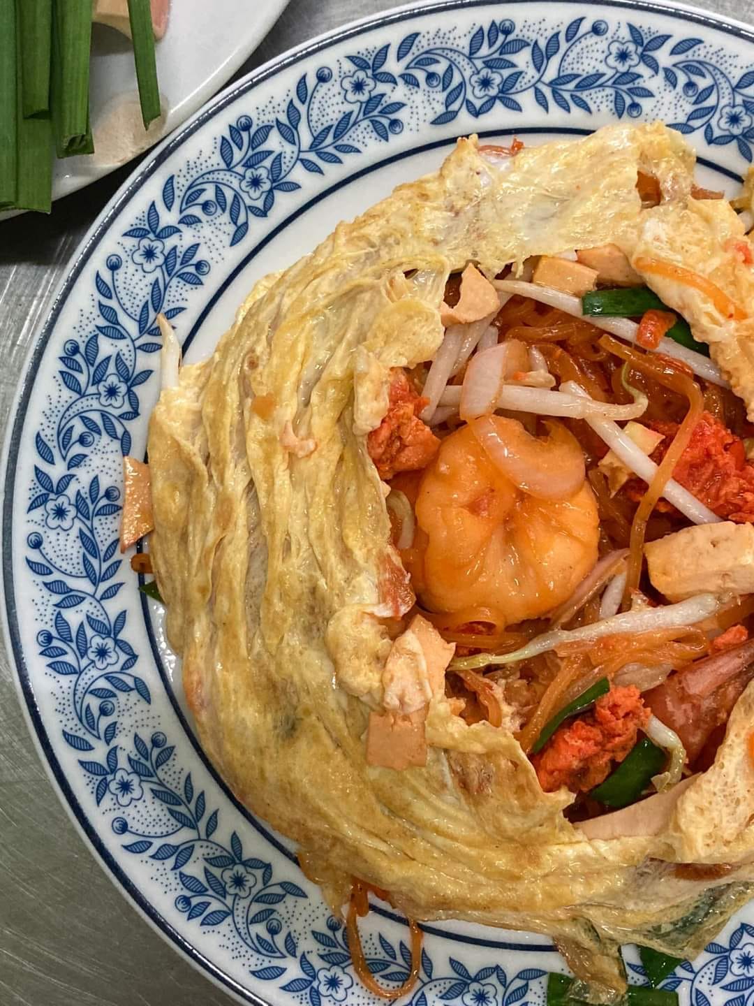 บ้านใหญ่ผัดไทยเตาถ่าน, ผัดไทยคุณยาย เสนาวิลล่า, ซอย7 แฮปปี้แลนด์, ผัดไทยหน้าช่องฯ, ผัดไทยายแถม ถนนวิสุทธิกษัตริย์, ทิพย์สมัย ผัดไทยประตูผี, ลุงภา ผัดไทย เจ้าเก่า, ผัดไทยเสวย ลาดพร้าว71, ประทุมทิพย์ผัดไทย, ผัดไทยวังหิน Showปัง, พรพิมลผัดไทย หอยทอด ราดซอสมันกุ้งรัชดา3แยก8 , เฮงหอยทอดชาวเล, ผัดไทยไฟทะลุ, ผัดไท นรกแตก, ผัดไทยรสเด็ดวงเวียนใหญ่ ไม่ใส่ผงชูรส, สอบถามเพิ่มเติม โทร. 02 438 8388, ผัดไทเทเวศร์ 359