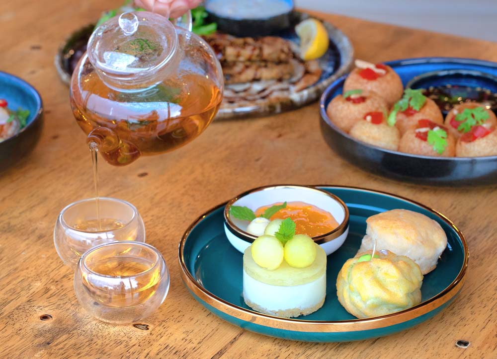 Unplan, ma na cafe', ปลาชุม : Plachum Café &amp; Bistro, Nava House Café - นาวา เฮ้าส์ คาเฟ่, Coffee 123, FarmVille Chachoengsao, บ้านพระจันทร์เวียน, กรีนวิลล์ ผักสลัดเสิร์ฟจากฟาร์ม , D•presso cafe, Baan Melon Desert, Red Cat Cafe ตลาดบ้านใหม่, Lifehouse Cafe &amp; Kitchen, T13 Café