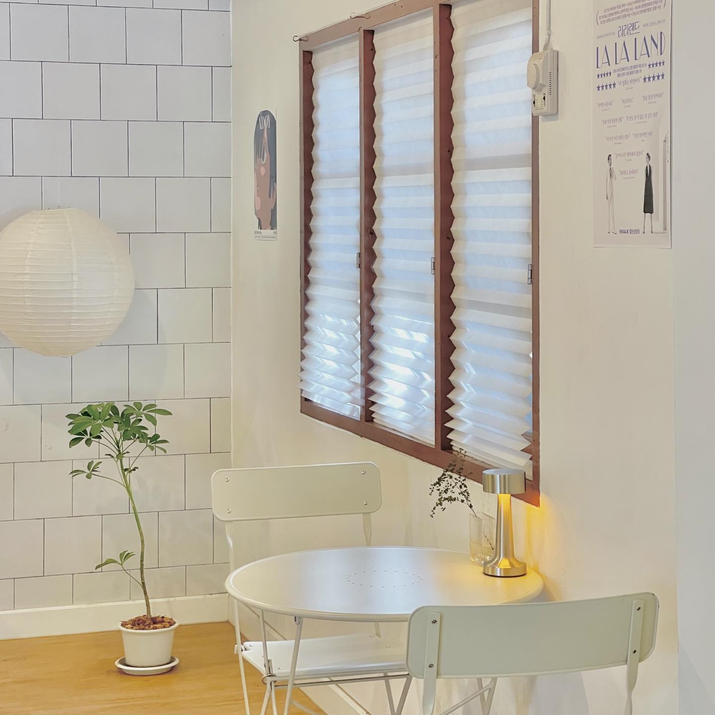 Way Coffee House, Piccolo BangSaen, Peaceful Cafe, Artory.cafe.crafts, Cubbie ‘s, To Die For Coffee, U Cafe &amp; Bakery, A blank coffee, Coffee Train, WON HOUSE, Standtall Coffee, Small House Coffee 