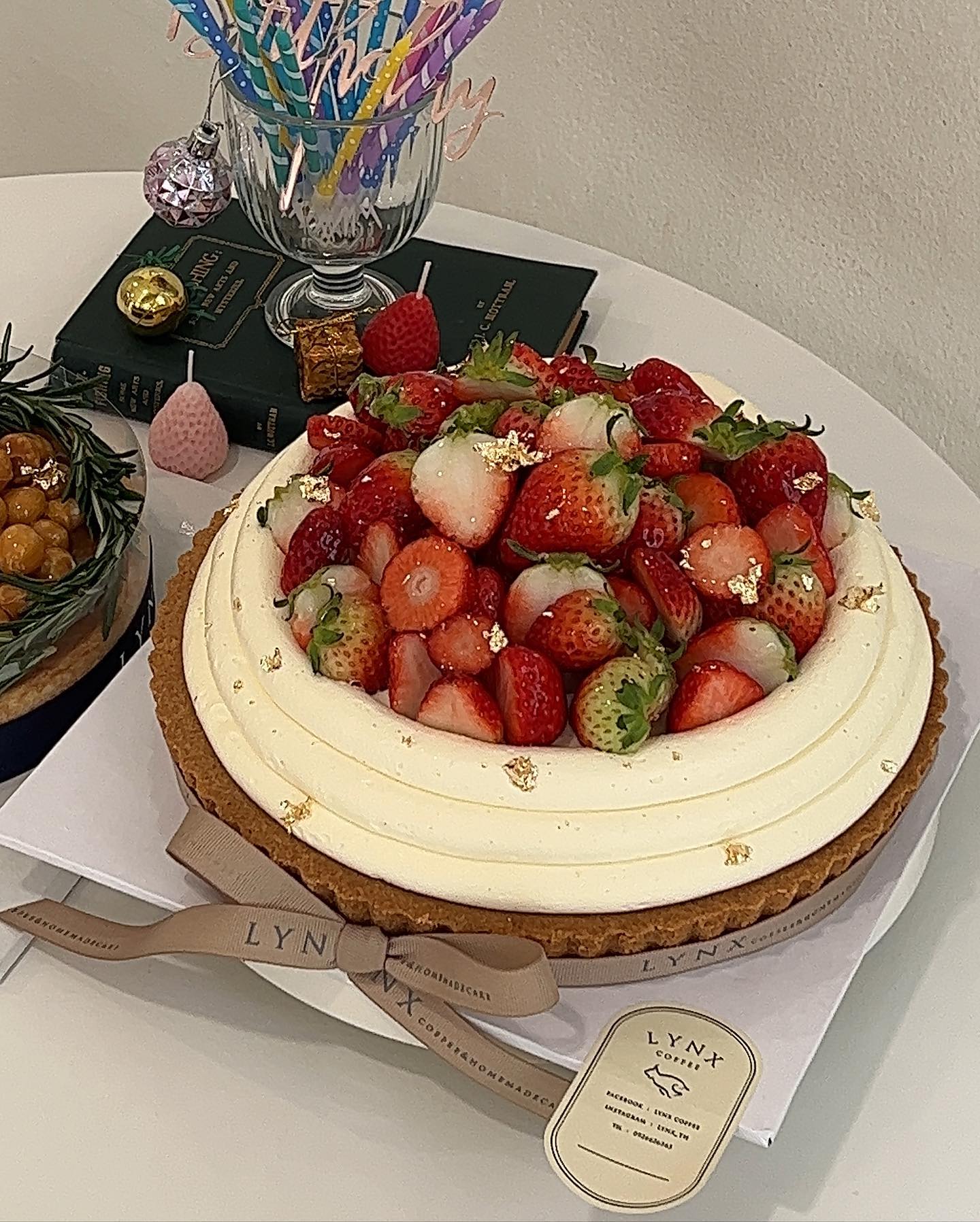 stuff.co, ARCH x CHANN Cafe, เฮโลนมสด, LYNX Coffee