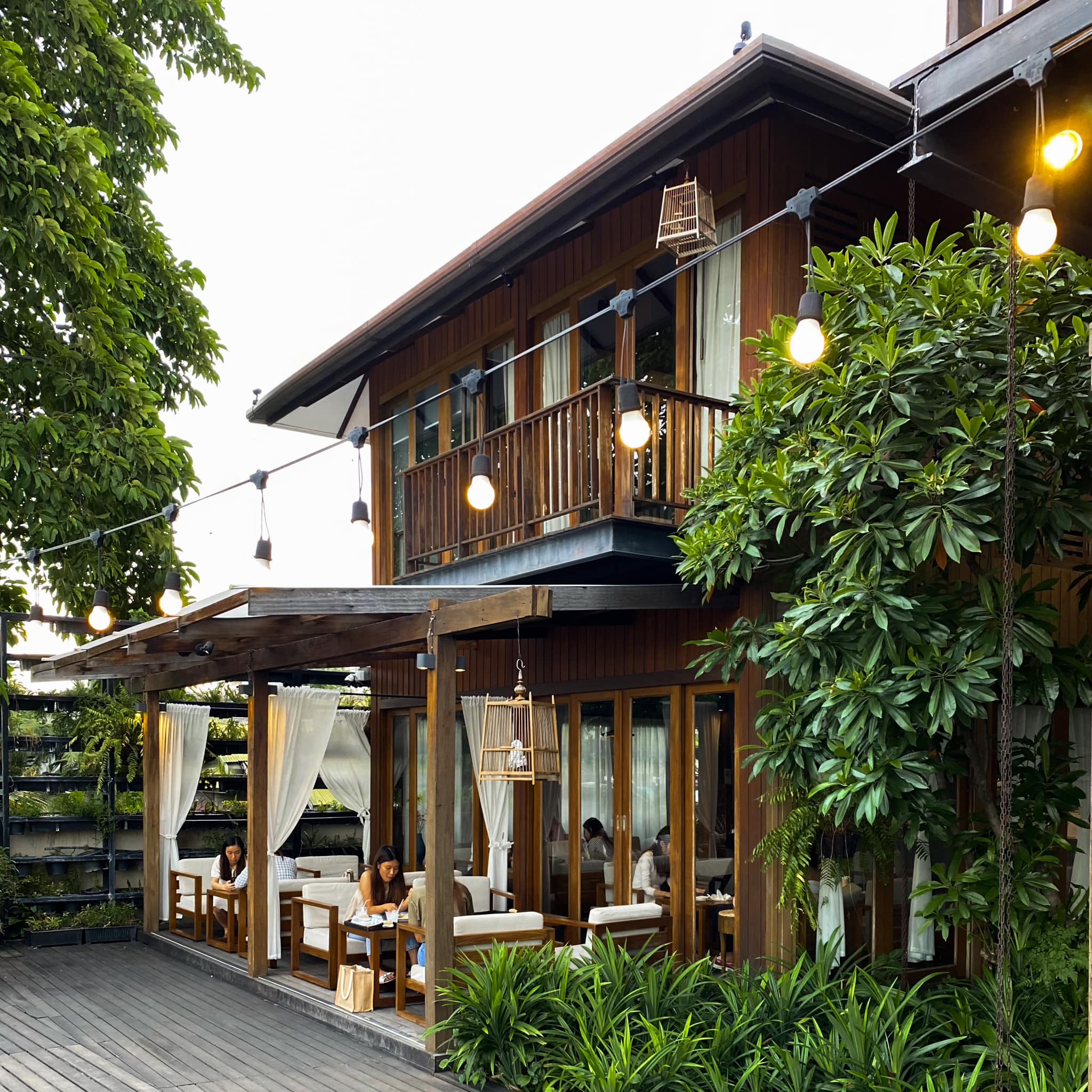 stuff.co, ARCH x CHANN Cafe, เฮโลนมสด, LYNX Coffee