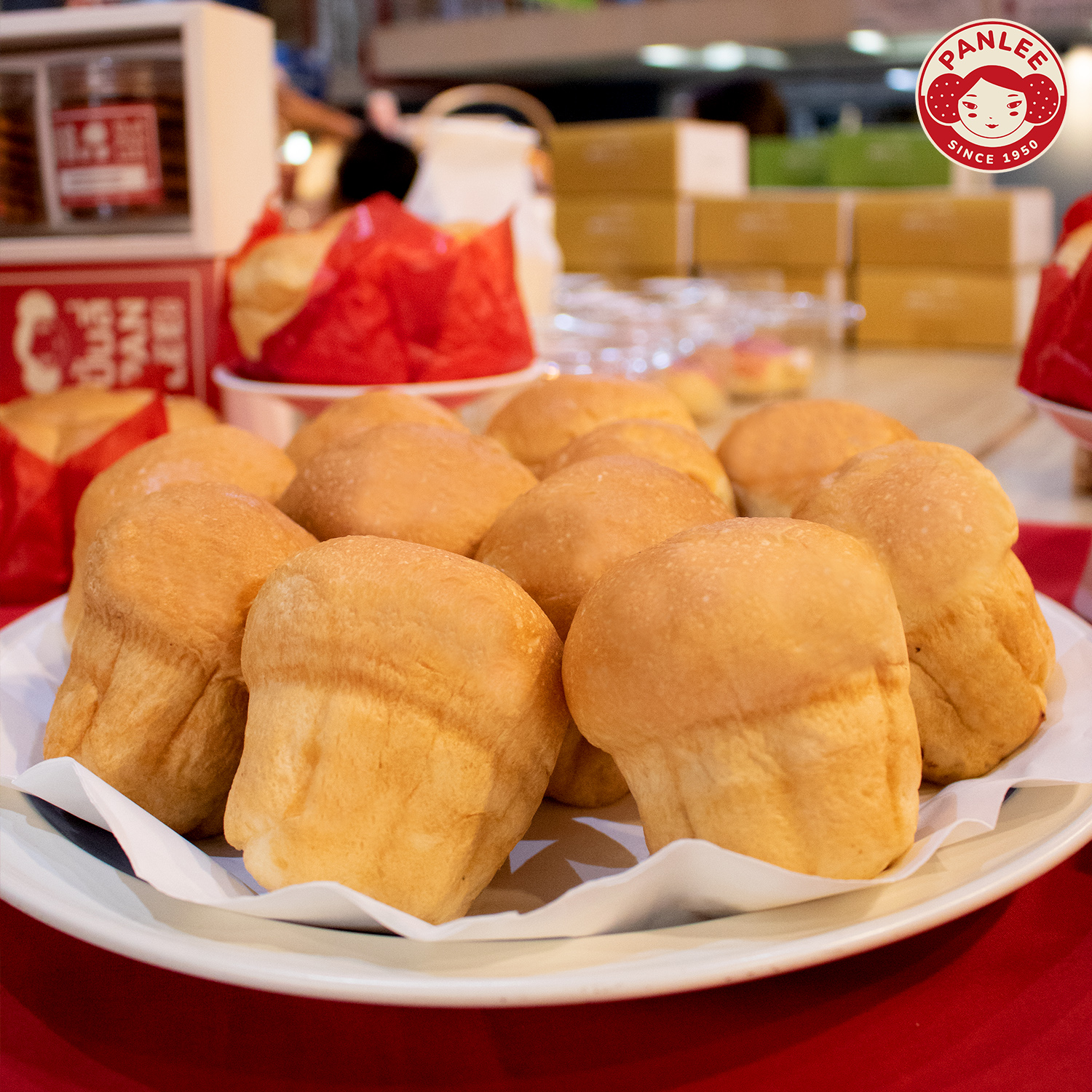 Brasserie 9, โจ๊กปรินซ์ บางรัก, Shelly House, ประจักษ์, Baan Khanitha Thai restaurants, สาขาสาทร, ก๋วยเตี่ยวลูกชิ้นปลาเจ้หลี, ขาหมูตรอกซุงบางรัก เจ้าเก่า, เอ๋กระเพาะปลา ตรอกซุง, ทอดมันกวางตุ้ง สีนวล, นายเม้ง บะหมี่ปู เกี๊ยวกุ้งยักษ์, Panlee Bakery, ร้านลาบอุบล คนตระการ สี่แยกสาทร สุรศักดิ์