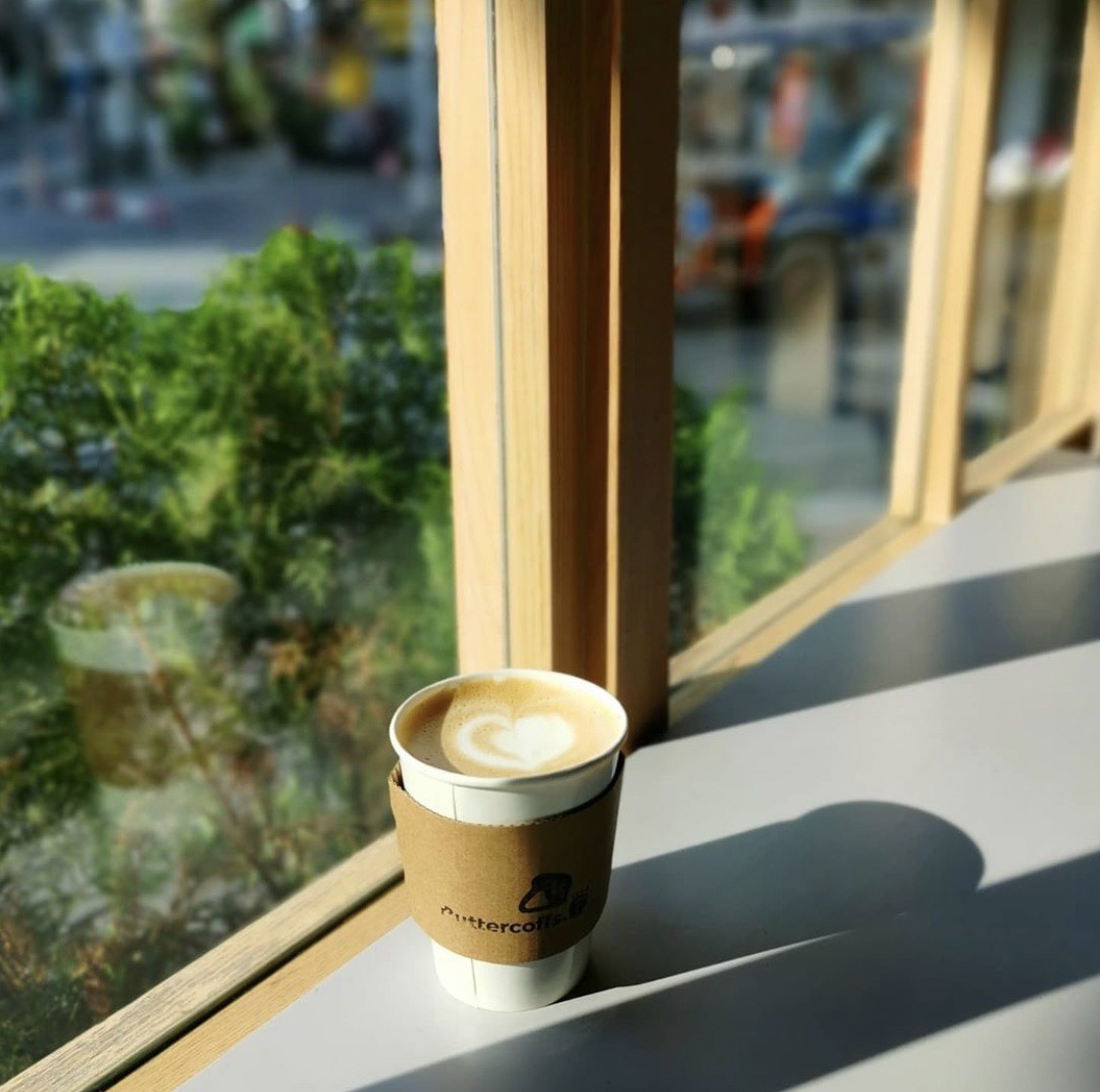 ครัวส้มหอม, Buttercoffs., แดง โภชนา, ลูกชิ้นปลากรายทอด ชัย เศรษฐีเรือทอง, นายอ้วนเย็นตาโฟเสาชิงช้า, ตาชัยก๋วยเตี๋ยวสุโขทัย, 3rd CAFÉ, เหลี่ยมนมสด, ลูกชิ้นหมูแพร่งนรา, เจ๊นี เผือกหิมะ, ภูธรบาร์, โกปี๊เฮี้ยะไถ่กี่ ณ เสาชิงช้า, นมโจ เสาชิงช้า, ข้าวหมูแดงนายชุน, มนต์ นมสด