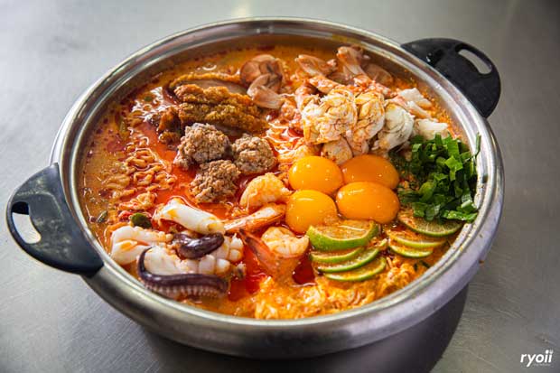 อองตอง ข้าวซอย, ครัวลุงแฉ่ว, Thien Duong, เจ๊โอว, บ้านต้นไทร, ข้าวต้มปลา (กิมโป้), Mezzaluna Restaurant, ครัวอัปษร, ศรีตราด, แม่กลองหัวปลาหม้อไฟ ปูไข่นึ่งนม, Tonkin - Annam, Baan Phadthai, ฉ่อยเป็ดย่าง, ผัดไทยไฟทะลุ, แสนยอด, ครัวลุงลอยป่าลั่น, ลิ้มเหล่าโหงว, สาขาเยาวราช, ภัตตาคารจ๊ากกี่, Lay lao, Punjab Grill Bangkok, ส้มตำคุณกัญจณ์