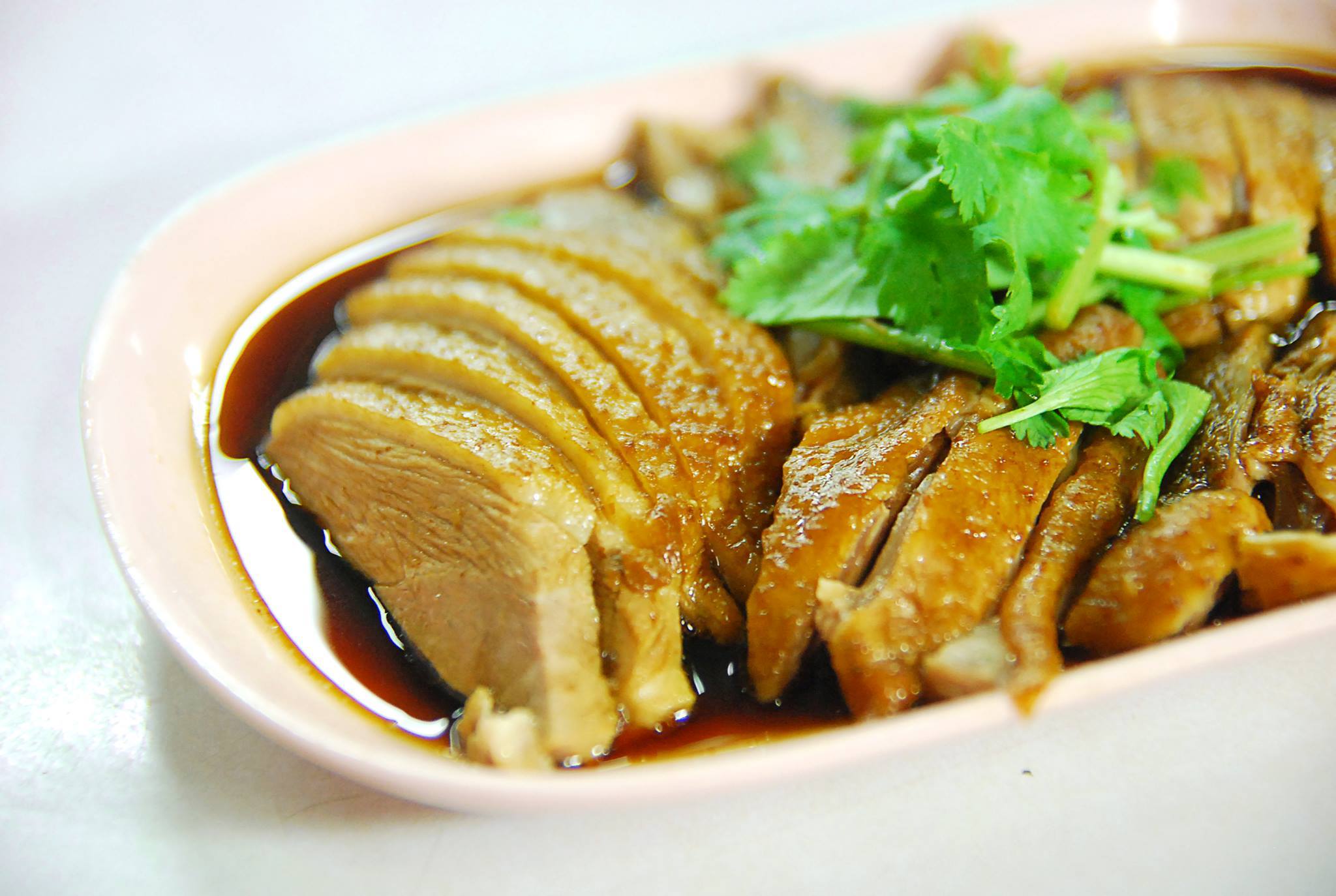 Cypher Gelato, สุกี้จินดา, สาขาลาดพร้าววังหิน, เถ่าชิ่ว น้ำเต้าหู้มือหนึ่ง, เตาถ่าน หมูกระทะ, Unfinished Coffee Roaster, เซี้ยม ก๋วยเตี๋ยวสุโขทัย วังหิน, เครปป้าเฉื่อย, สาขา Plaza Lagoon, เฝอ'54, สาขาลาดพร้าววังหิน 60, ซ้งเป็ดพะโล้, ผัดไทยวังหิน Showปัง, ราดหน้าฟาไฉ, โกวนัน, โกวใหญ่ ก๋วยเตี๋ยวหมูต้มยำ, รัตนา ราชาบะหมี่เกี๊ยวข้าวหมูแดง, ทวีชัยเป็ดพะโล้, กล้วยทอดล้านช้าง, Wood Café, หมูมาไก่ไป, เลิศทิพย์วังหิน, ก๋วยเตี๋ยวต้มยำไข่ลาวา, Buta Shabu, โก โรตีชาชัก ลาดพร้าววังหิน