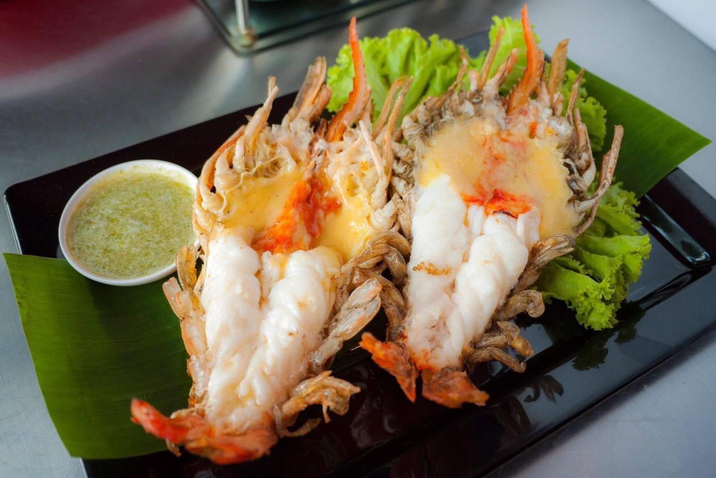 Cypher Gelato, สุกี้จินดา, สาขาลาดพร้าววังหิน, เถ่าชิ่ว น้ำเต้าหู้มือหนึ่ง, เตาถ่าน หมูกระทะ, Unfinished Coffee Roaster, เซี้ยม ก๋วยเตี๋ยวสุโขทัย วังหิน, เครปป้าเฉื่อย, สาขา Plaza Lagoon, เฝอ'54, สาขาลาดพร้าววังหิน 60, ซ้งเป็ดพะโล้, ผัดไทยวังหิน Showปัง, ราดหน้าฟาไฉ, โกวนัน, โกวใหญ่ ก๋วยเตี๋ยวหมูต้มยำ, รัตนา ราชาบะหมี่เกี๊ยวข้าวหมูแดง, ทวีชัยเป็ดพะโล้, กล้วยทอดล้านช้าง, Wood Café, หมูมาไก่ไป, เลิศทิพย์วังหิน, ก๋วยเตี๋ยวต้มยำไข่ลาวา, Buta Shabu, โก โรตีชาชัก ลาดพร้าววังหิน