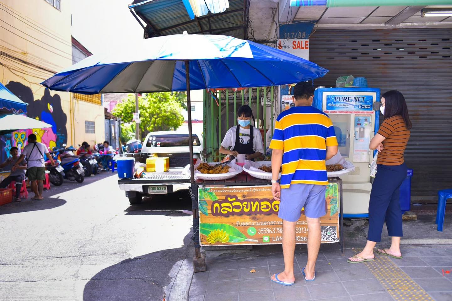 Cypher Gelato, สุกี้จินดา, สาขาลาดพร้าววังหิน, เถ่าชิ่ว น้ำเต้าหู้มือหนึ่ง, เตาถ่าน หมูกระทะ, Unfinished Coffee Roaster, เซี้ยม ก๋วยเตี๋ยวสุโขทัย วังหิน, เครปป้าเฉื่อย, สาขา Plaza Lagoon, เฝอ'54, สาขาลาดพร้าววังหิน 60, ซ้งเป็ดพะโล้, ผัดไทยวังหิน Showปัง, ราดหน้าฟาไฉ, โกวนัน, โกวใหญ่ ก๋วยเตี๋ยวหมูต้มยำ, รัตนา ราชาบะหมี่เกี๊ยวข้าวหมูแดง, ทวีชัยเป็ดพะโล้, กล้วยทอดล้านช้าง, Wood Café, หมูมาไก่ไป, เลิศทิพย์วังหิน, ก๋วยเตี๋ยวต้มยำไข่ลาวา, Buta Shabu, โก โรตีชาชัก ลาดพร้าววังหิน