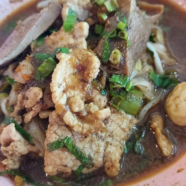 ก๋วยเตี๋ยวเรือในคลอง อยุธยา, กรุงเก่า"เตี๋ยวเรือ", ก๋วยเตี๋ยวเรือลวกปากริมคลอง & หมูกะทะ อยุธยา, ก๋วยเตี๋ยวเรืออยุธยา-โอชินสูตรโบราณ, ร้านก๋วยเตี๋ยวเรือโอ่งบนแพริมแม่น้ำน้อย, ก๋วยเตี๋ยวเรือกิมหลวน อยุธยา, ก๋วยเตี๋ยวเรือ ตาลเดี่ยว'เตี๋ยวเรือ, ก๋วยเตี๊ยวลุงแจ๊ะ (บัวหวาน), ร้านก๋วยเตี๋ยวตาไห (คลองท่อ), ก๋วยเตี๋ยวเรือแม่วันดี อยุธยา, ก๋วยเตี๋ยวเรือแม่ต่วม อยุธยา, ก๋วยเตี๋ยวเรือ เสือร้องไห้, ก๋วยเตี๋ยวเรือ "รสโจ๊ะ" ป้าไวท์, ก๋วยเตี๋ยวเรืออยุธยา ป้าษา2, ก๋วยเตี๋ยววัดใหญ่, ก๋วยเตี๋ยวเรือห้อยขา อยุธยา, ก๋วยเตี๋ยวเรือนายอ๊อฟ สูตร”ยายจง”รสดั้งเดิม, ไทยเทวา ก๋วยเตี๋ยวเรืออยุธยา, ต้อยตลาดแตก สาขาใหญ่ ก๋วยเตี๋ยวเรืออยุธยา