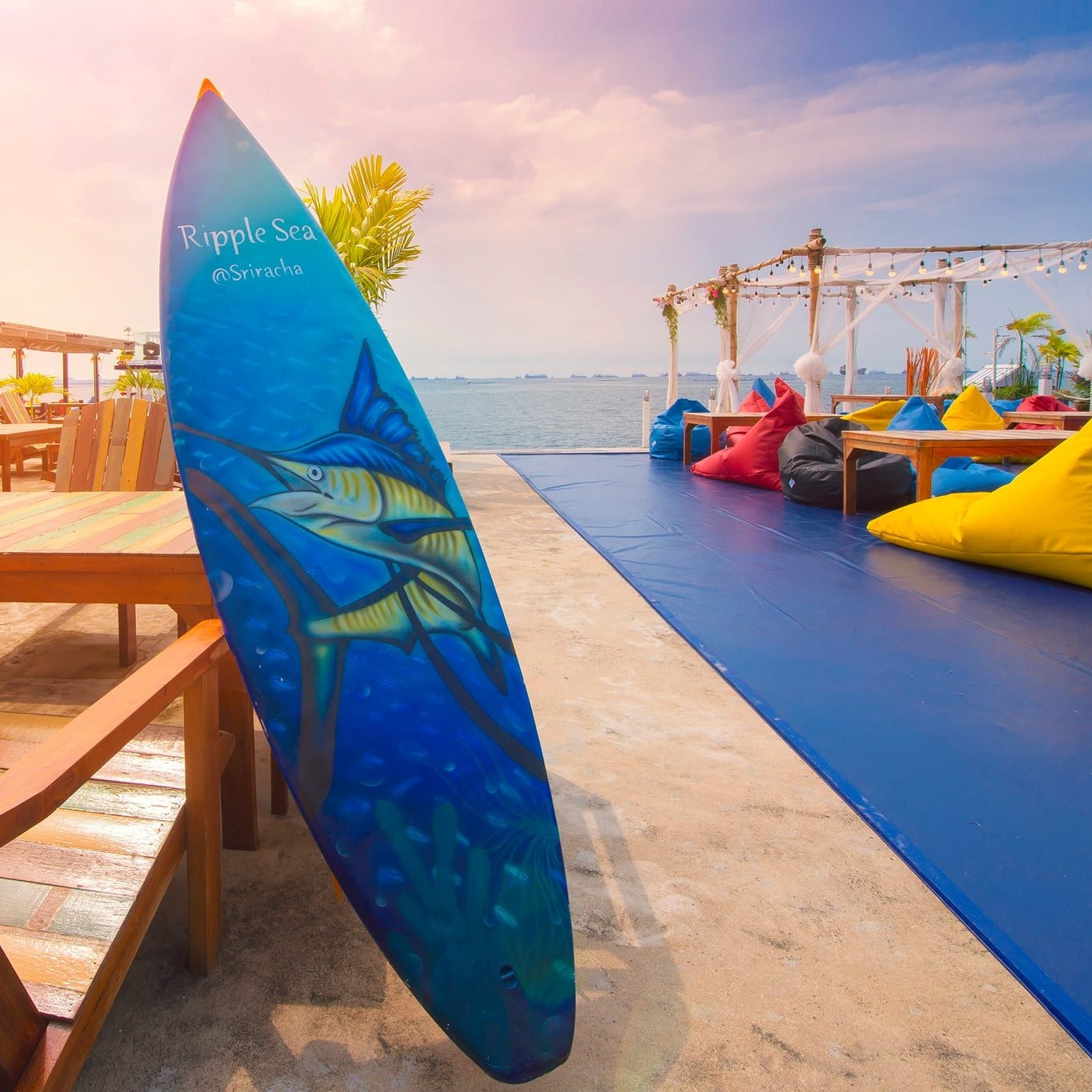 Pop View, ครัวบ้านกลางทะเล, Ripple Sea, ร้านลับหมึกช๊อต อ่าวอุดมซอย17, ร้านป๋าดำซีฟู้ด, ป้าแอ๊ดซีฟู๊ด, ติดดินซีฟู้ด, มุมอร่อย ศรีราชา, TOH CREW, เรือนน้ำซีฟู๊ด ศรีราชา, ครัวทะเล จันผา, ร้านอาหาร เฒ่าทะเล ซีฟู๊ด อ่าวอุดม, ร้านป้อมกินแล้วรวย