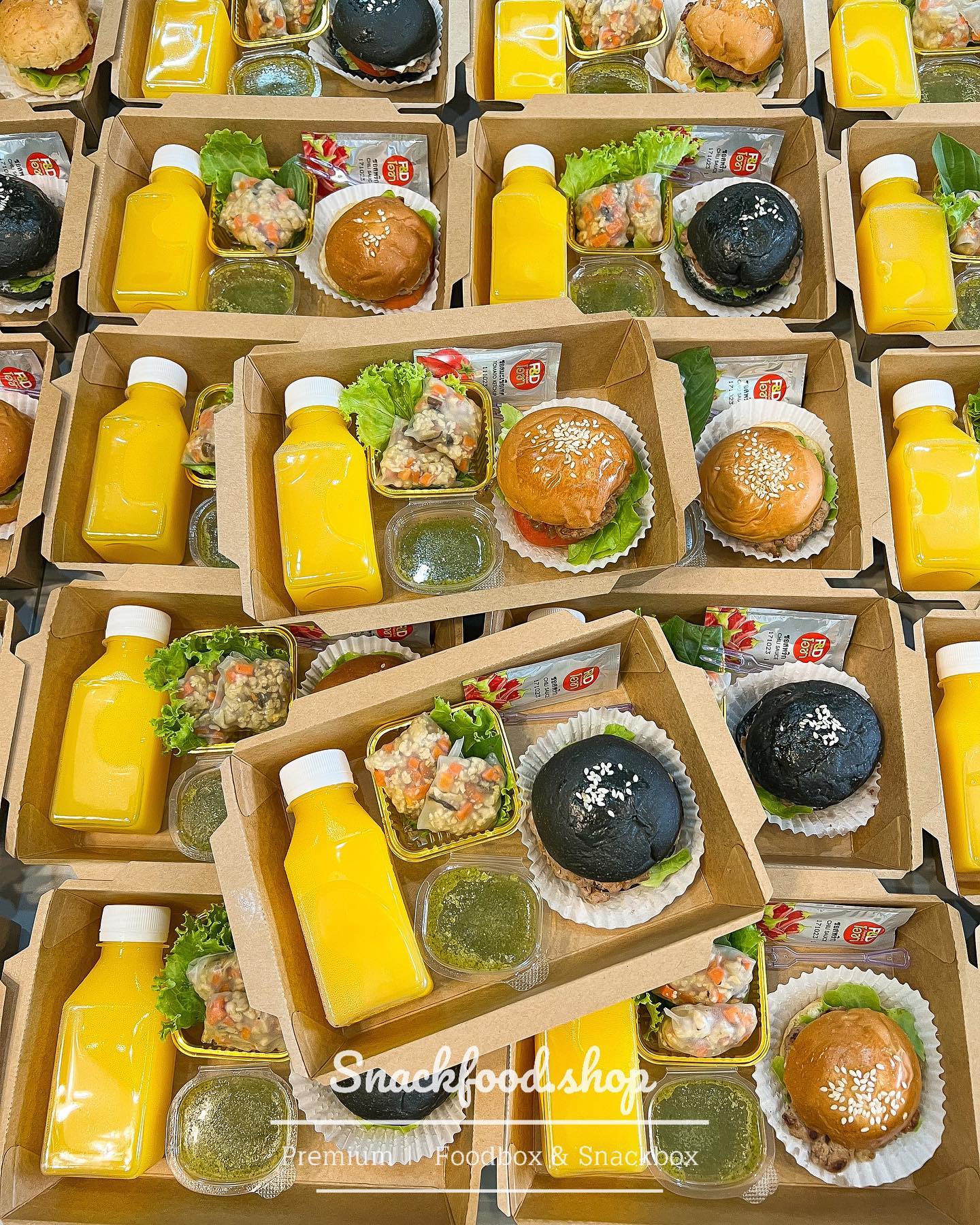 Muibakery, กินดี อยู่ดี by foreste cafe, The Waffle, Snack food.shop, Snackbox Monchanok, ไออุ่น, บ้านทองม้วน, Jaidee Homemade, ชื่นจิต chuenchit, Nara Snack Box - รับจัดเบรค, ว่าหรอย-waroi, KIN.D