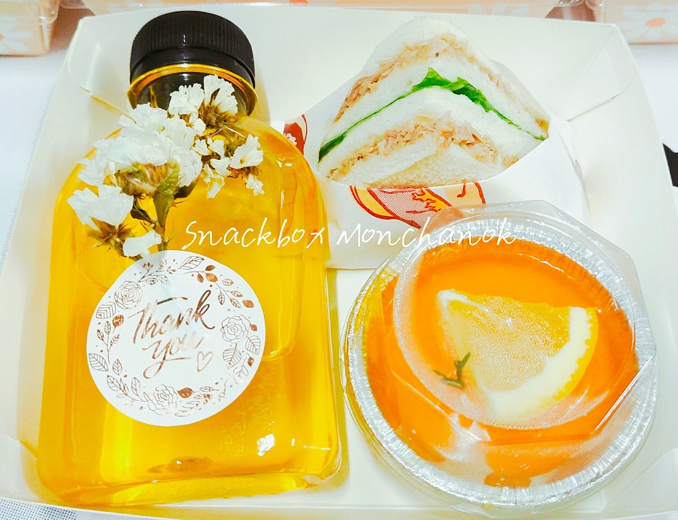 Muibakery, กินดี อยู่ดี by foreste cafe, The Waffle, Snack food.shop, Snackbox Monchanok, ไออุ่น, บ้านทองม้วน, Jaidee Homemade, ชื่นจิต chuenchit, Nara Snack Box - รับจัดเบรค, ว่าหรอย-waroi, KIN.D