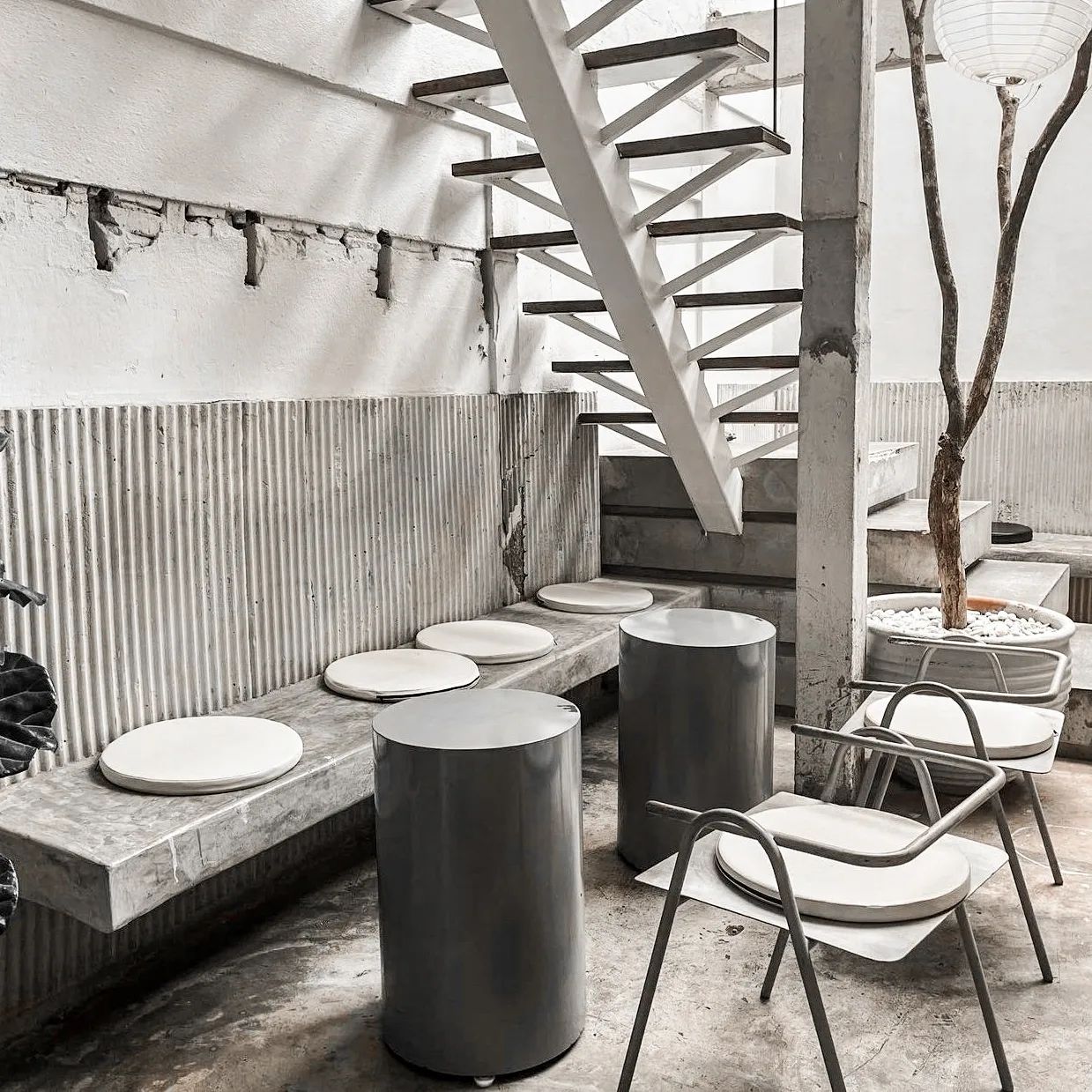 Treespresso cafe, Vigie Sist Café, Aki Choux Cream, Polaris Sunrise Café, MOJI Pool.Villa.icecream, MYTH OVEN, KonJohn coffee slowbar, Eleven Pillar Site, Home’S, Koffandthings.th, Playworks.cafeart, Tree of Life Cafe, Kramfeine, Millilit Cafe, TOMATO.cafe.cnx, MITTE MITTE, Soul Café mju, ZOHNG Coffee, ALSO cafe, Coffee Ngeggee, Graincafe.cnx, Later on cafe, สุขพอดี, FERN FOREST CAFÉ, Forest Bake, ภูฟิน, CHEEVIT CHEEVA, GoodVibes Cafe-Cnx, Chic 39, Zombie Café, Ristr8to, Neo Cafe', ชมนกชมไม้, เก้าคาเฟ่ นิมมาน