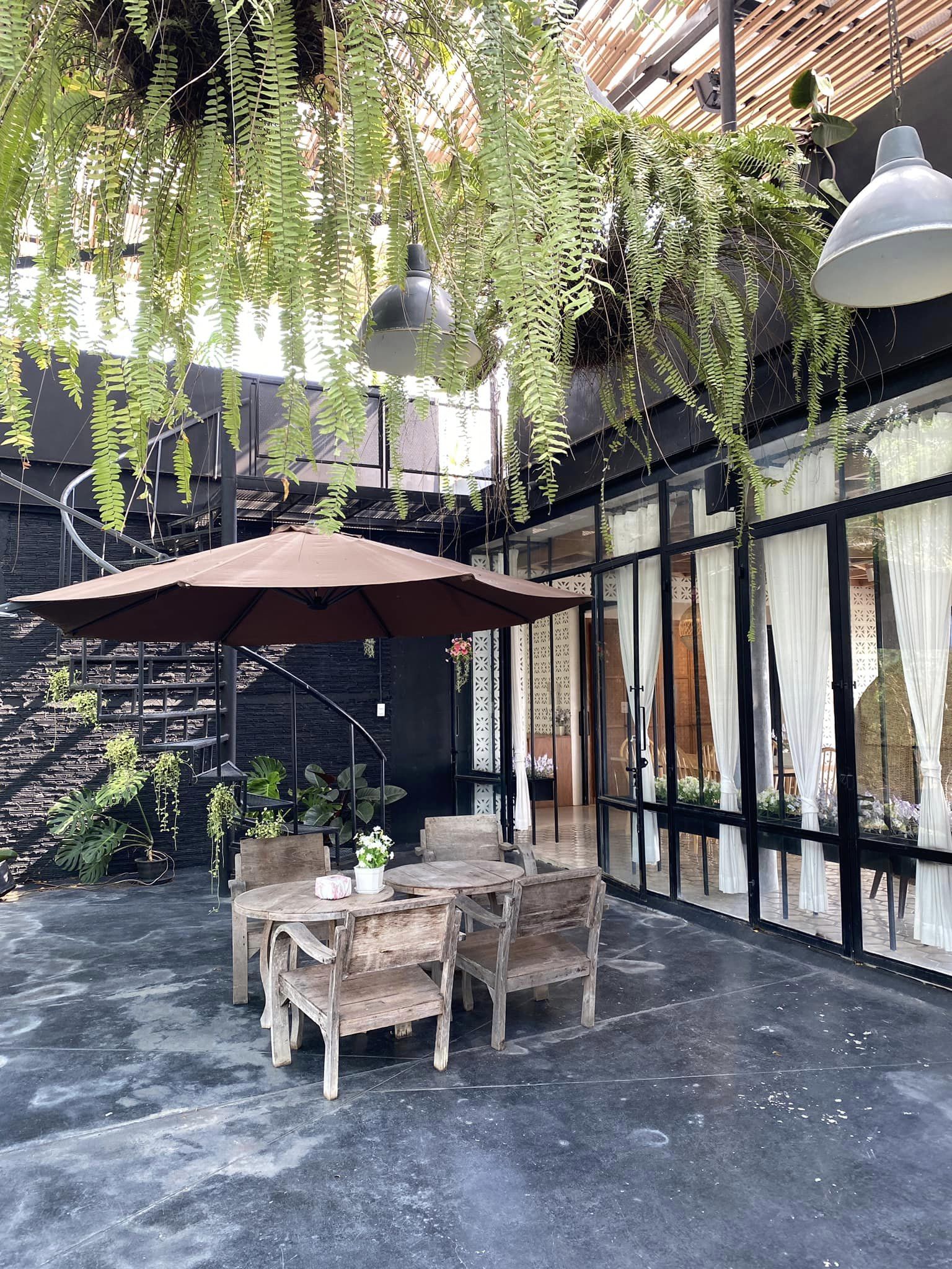 Treespresso cafe, Vigie Sist Café, Aki Choux Cream, Polaris Sunrise Café, MOJI Pool.Villa.icecream, MYTH OVEN, KonJohn coffee slowbar, Eleven Pillar Site, Home’S, Koffandthings.th, Playworks.cafeart, Tree of Life Cafe, Kramfeine, Millilit Cafe, TOMATO.cafe.cnx, MITTE MITTE, Soul Café mju, ZOHNG Coffee, ALSO cafe, Coffee Ngeggee, Graincafe.cnx, Later on cafe, สุขพอดี, FERN FOREST CAFÉ, Forest Bake, ภูฟิน, CHEEVIT CHEEVA, GoodVibes Cafe-Cnx, Chic 39, Zombie Café, Ristr8to, Neo Cafe', ชมนกชมไม้, เก้าคาเฟ่ นิมมาน