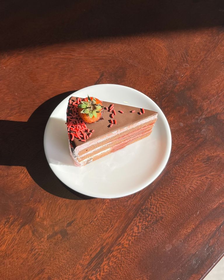 Treespresso cafe, Vigie Sist Café, Aki Choux Cream, Polaris Sunrise Café, MOJI Pool.Villa.icecream, MYTH OVEN, KonJohn coffee slowbar, Eleven Pillar Site, Home’S, Koffandthings.th, Playworks.cafeart, Tree of Life Cafe, Kramfeine, Millilit Cafe, TOMATO.cafe.cnx, MITTE MITTE, Soul Café mju, ZOHNG Coffee, ALSO cafe, Coffee Ngeggee, Graincafe.cnx, Later on cafe, สุขพอดี, FERN FOREST CAFÉ, Forest Bake, ภูฟิน, CHEEVIT CHEEVA, GoodVibes Cafe-Cnx, Chic 39, Zombie Café, Ristr8to, Neo Cafe', ชมนกชมไม้, เก้าคาเฟ่ นิมมาน