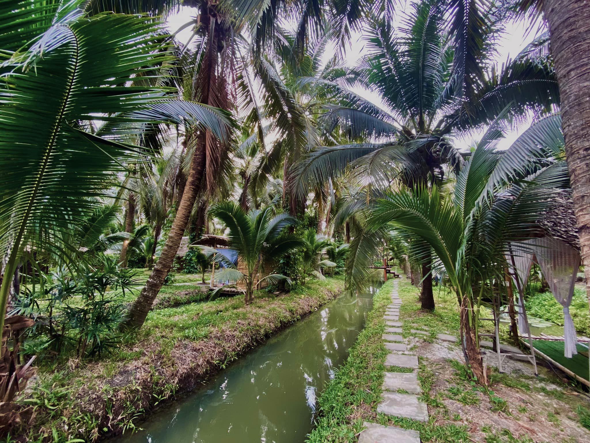 เรือนชายน้ำ Cafe&amp;Restaurant, ban.jingjo, See Sea Sun - แบบง่ายๆ, ขวัญข้าว ริเวอร์ไซด์, The sunflower cafe, KokoroCafe', FREJA Coffee &amp; Co, Rays River Cafe, Behind The Beans, พร้าวหอมคาเฟ่, Kinlamoon, House Cafe', บ้านสวนพาฝัน, La Bella Cafe, PakPap Cafe, ขมุน คาเฟ่ มหาชัย, Baanthaicafe, ดีกัน คาเฟ่, COCO CAFE'