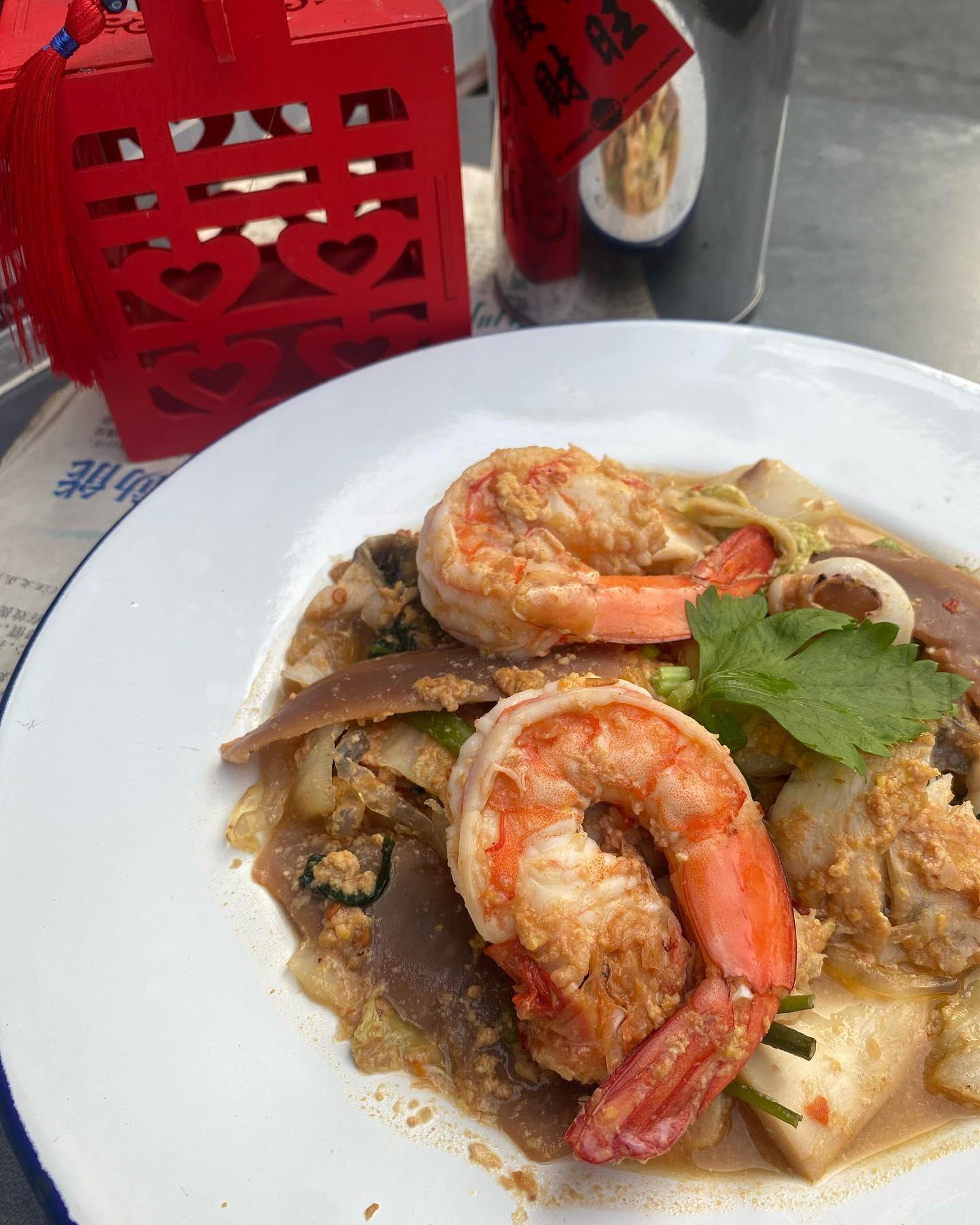 เจ๊โอว, กุยช่ายอาแปะเจ้าเก่า, มณีจ๋า ซีฟู้ด, ตุ้งแฉ่เตาถ่าน, เสน่ห์ ลาบก้อย, ต้าเสี่ยวหม่าล่า, อั่งเป่าหม่าล่าชาบู, ซ้งเป็ดพะโล้, สาขาสามย่าน, Engchuan Chufang, สมบูรณ์โภชนา, สาขาบรรทัดทอง, เอ๋ ซีฟู้ด, ทับทิม, พาข้าว-บรรทัดทอง, ก๋วยเตี๋ยวเอี่ยมน้อย, โจ๊กสามย่าน, สาขาบรรทัดทอง, เจ๊เกียง, เช็งซิมอี๊, สาขาสเตเดียมวัน, ลูกชิ้นปลาบรรทัดทอง, แหลกไม่แหลก, Kemuri, หมูสะเต๊ะ ซีอิ๊วดำ มิ้งโภชนา, ยำเจ้ศรี, น้ำเต้าหู้เจ๊วรรณ, ตั้งซุ่ยเฮงโภชนา, ปังเด็ด, สาขาบรรทัดทอง, ท่าน้ำนัว Thanamnua, บัวลอยปริญญา ลาวาไส้ทะลัก, รสดีเด็ด บ้านคุณนพ, Roddeeded BAAN KHUN NOP, ทวีโชคหมูกะทะ สาขา9 บรรทัดทอง