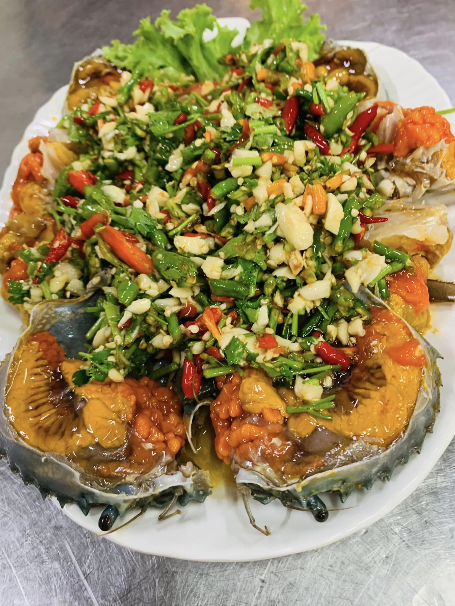 ครัวลุงมันซีฟู้ด, ตั้งฉ่ายซีฟู้ด, บ้านไร่น้ำอิง, พรทะเลซีฟู้ด, ศิริกัญญาซีฟู๊ด, ผึ้งทะเลเผา เบอร์ 9, ครัวป้ายืนซีฟู้ด, นู๋ยาซีฟู้ดชะอำ, ครัวเม็ดทราย, บ้านครัวทะเล, ครัวห้วยทราย, Platoo Restaurant, ครัวป้าเฉลียว, ร้านครัวพี่เปี๊ยก บางควาย